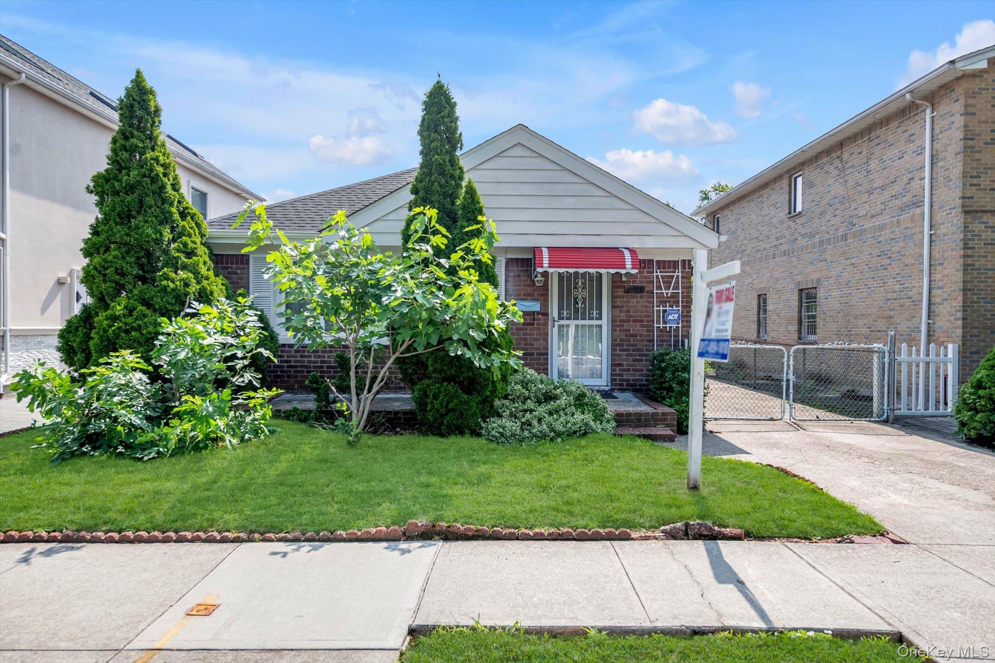5011 175th Street Property Photo 1