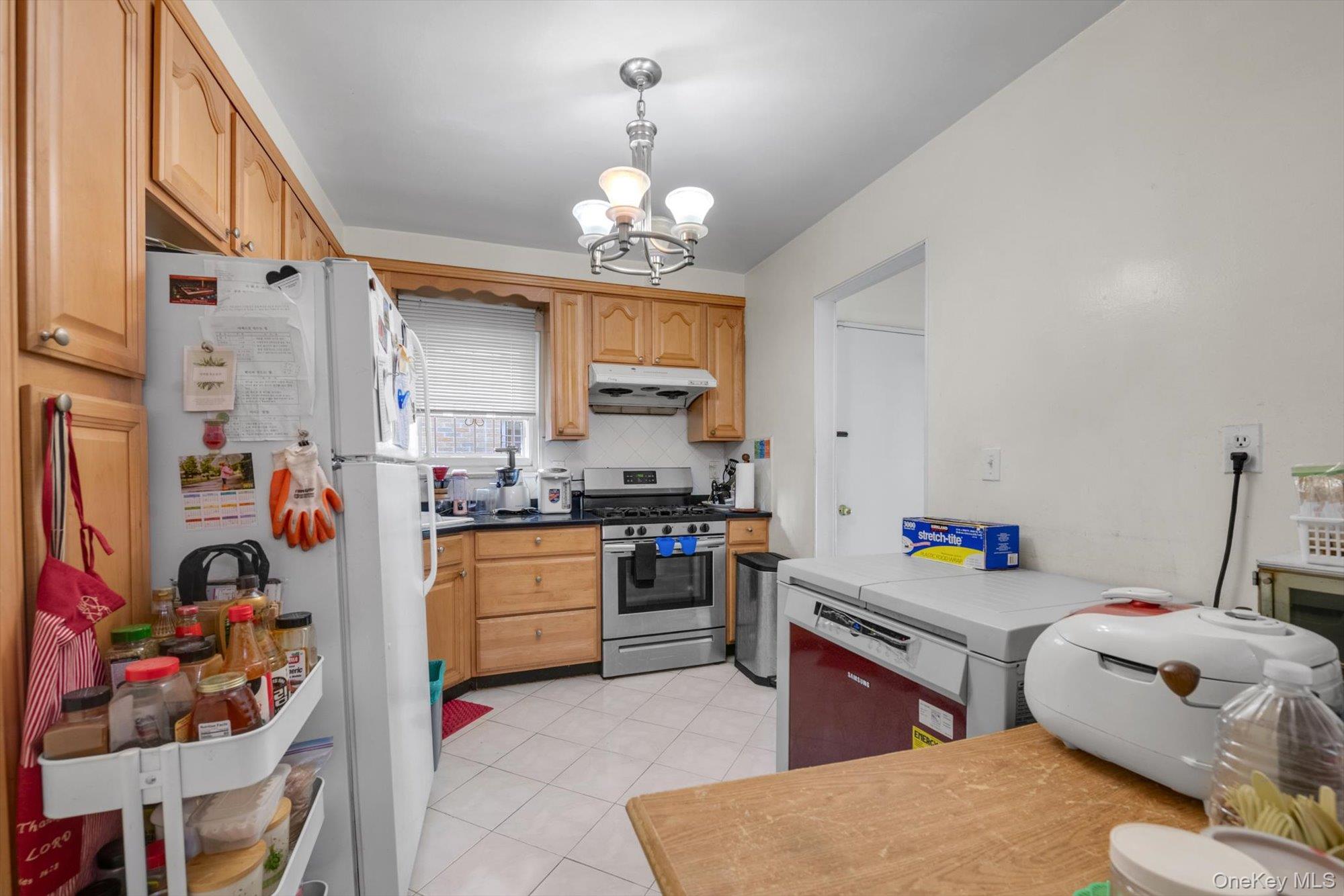 5011 175th Street Property Photo 9