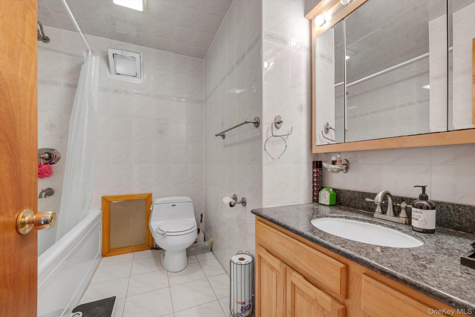 5011 175th Street Property Photo 13