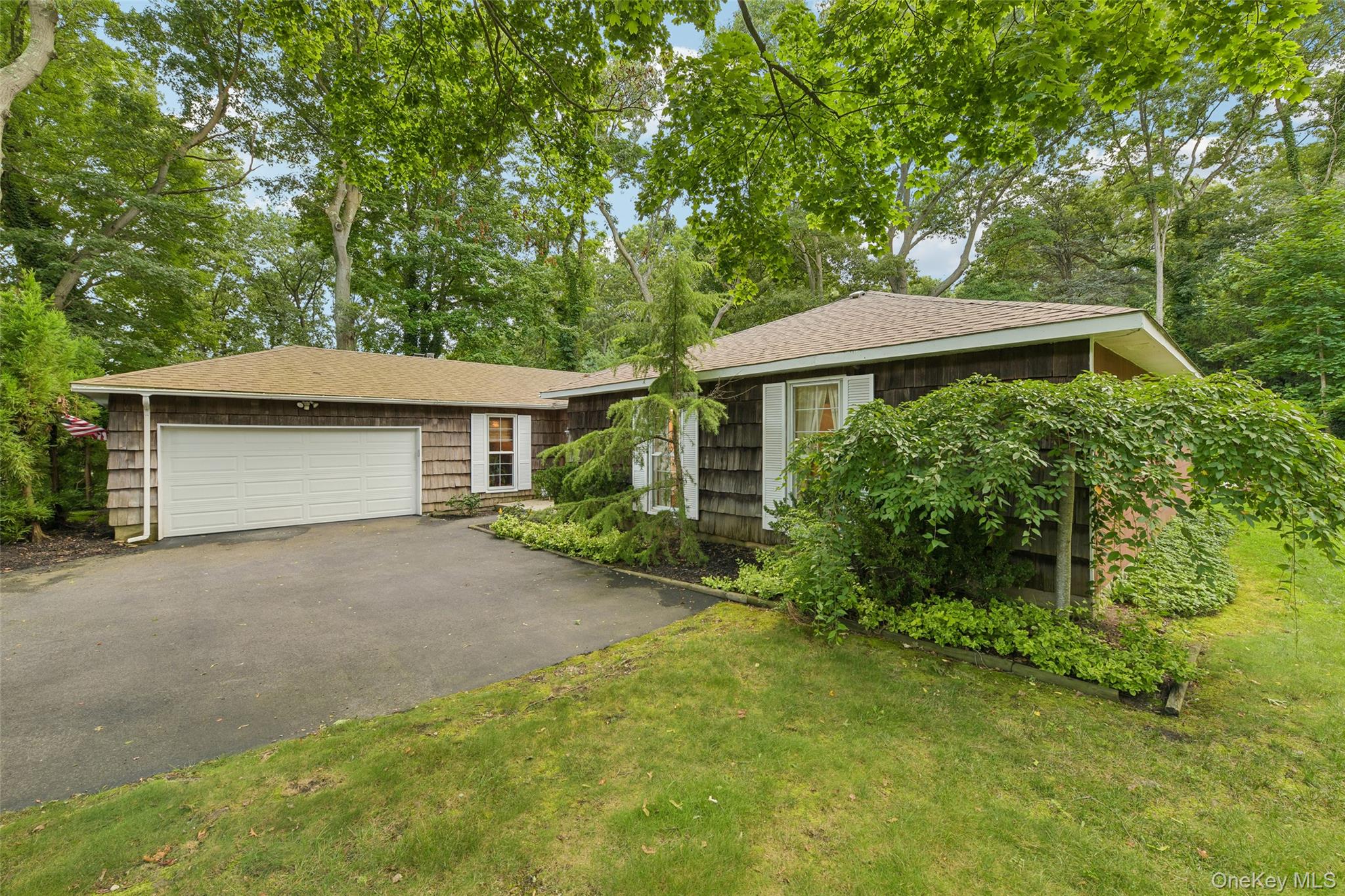 14 Mont Avenue Property Photo 3