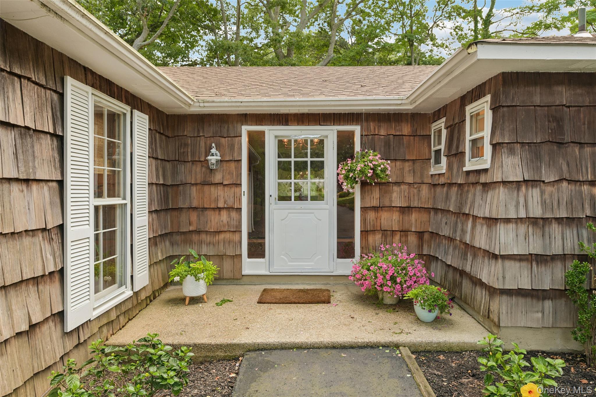 14 Mont Avenue Property Photo 6