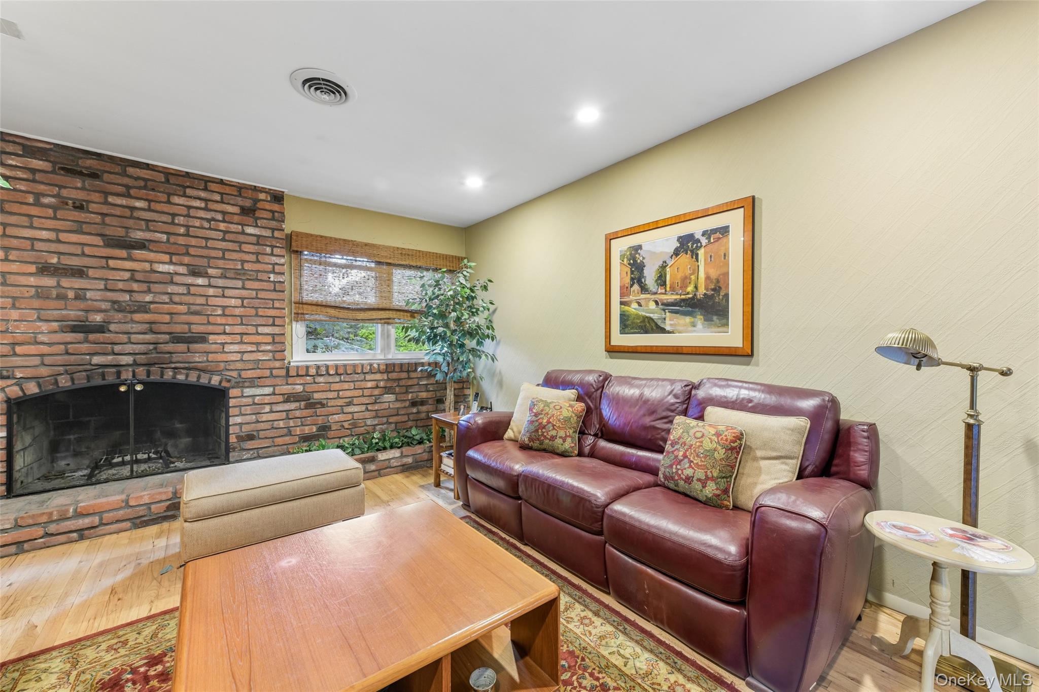 14 Mont Avenue Property Photo 14
