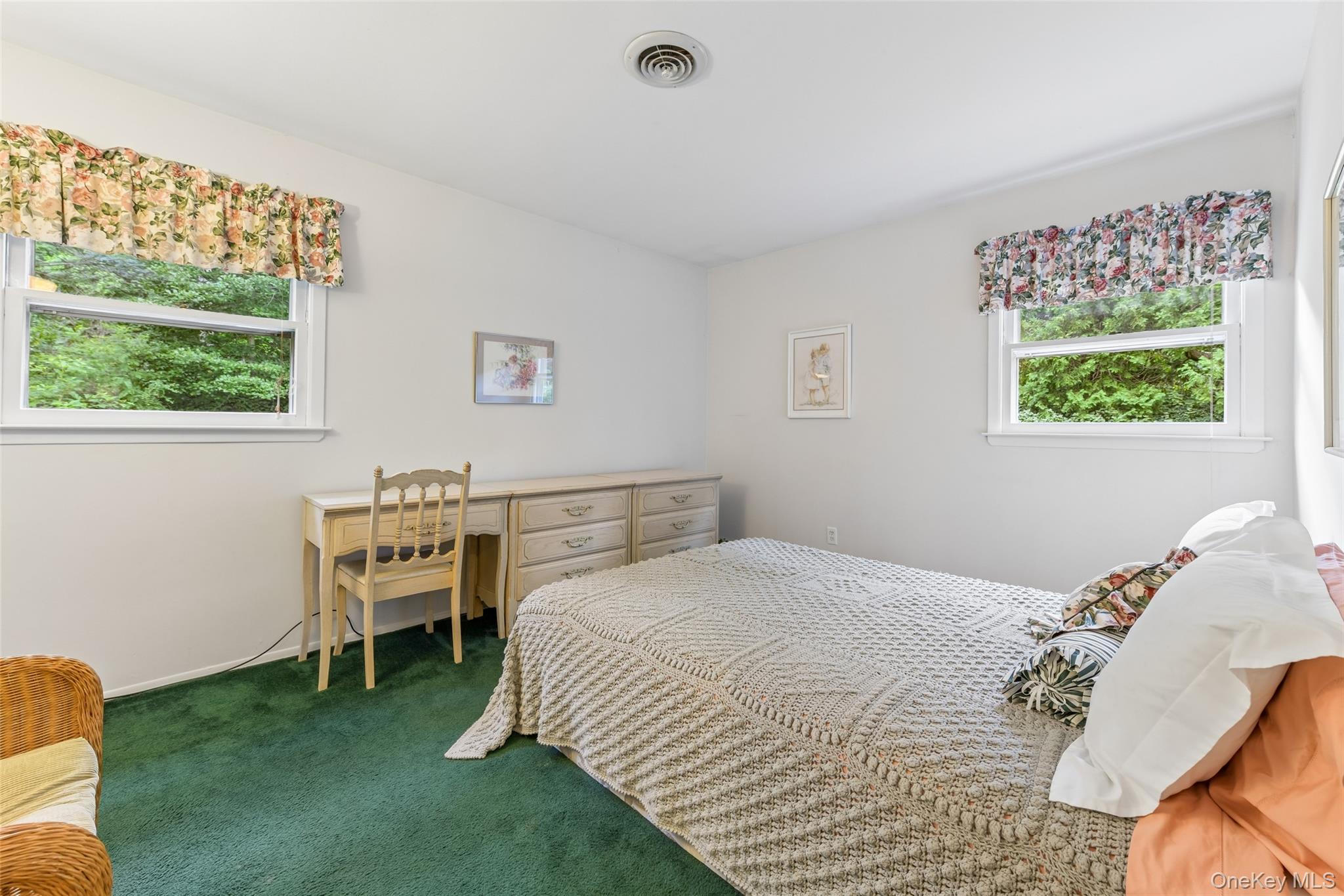 14 Mont Avenue Property Photo 31
