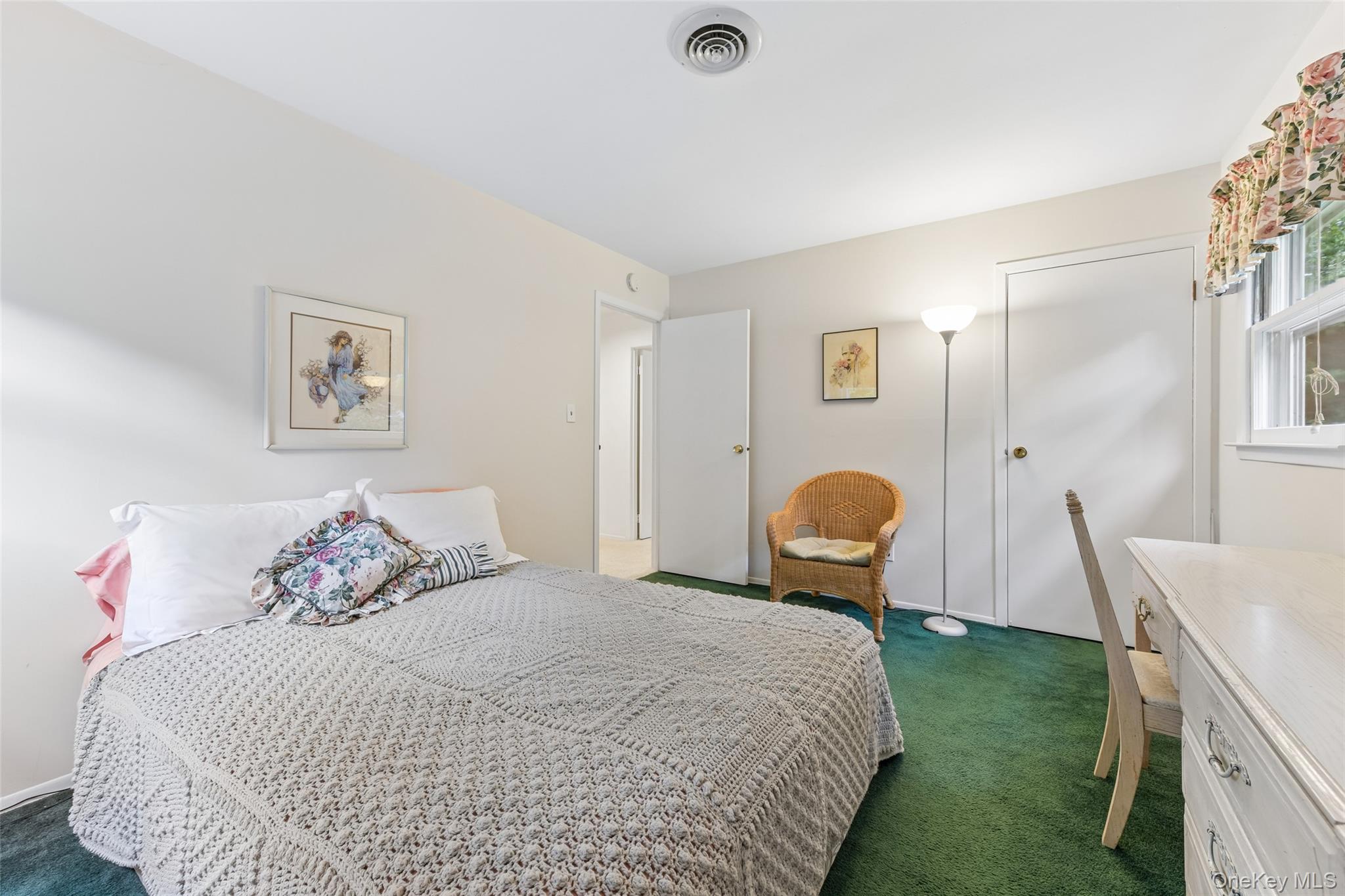 14 Mont Avenue Property Photo 33