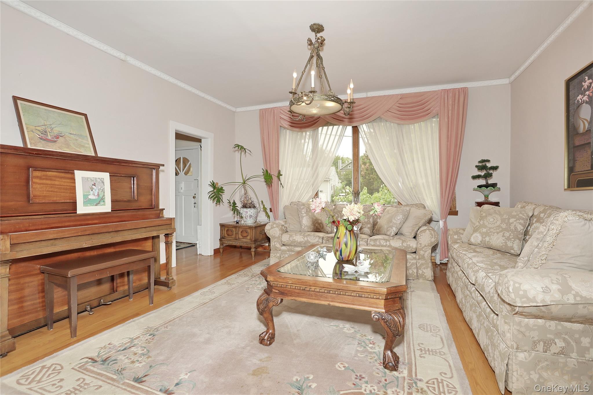 2 Westend Avenue Property Photo 6