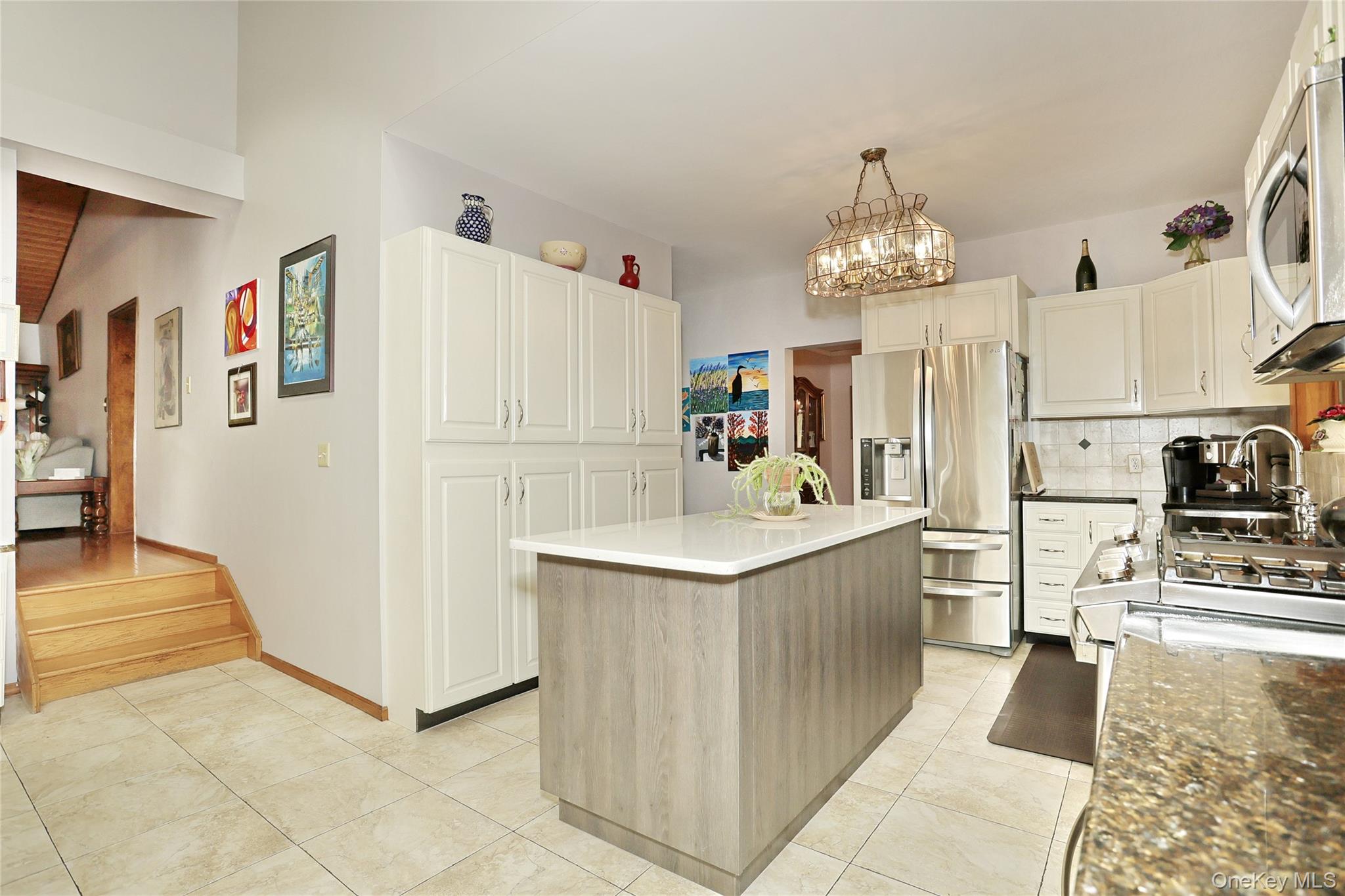 2 Westend Avenue Property Photo 11