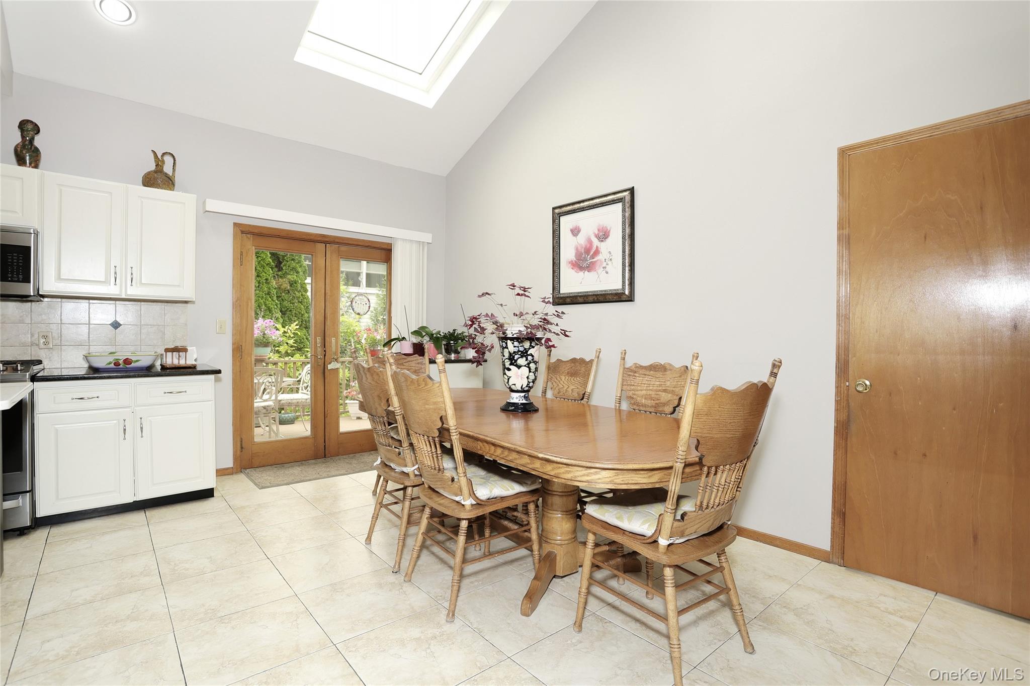 2 Westend Avenue Property Photo 13