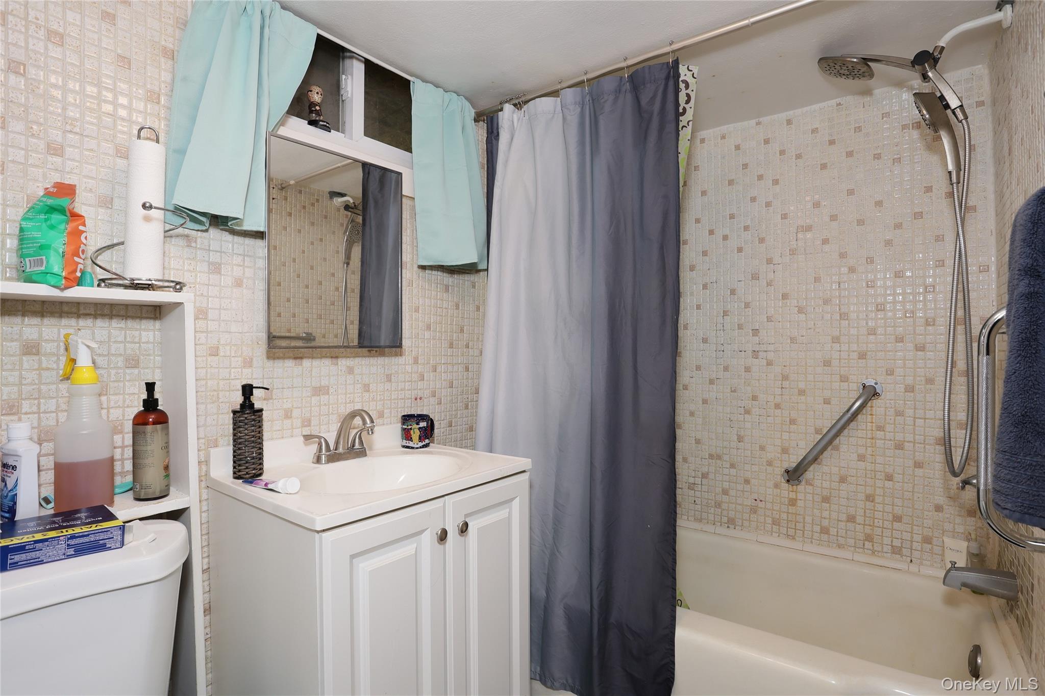 2 Westend Avenue Property Photo 31