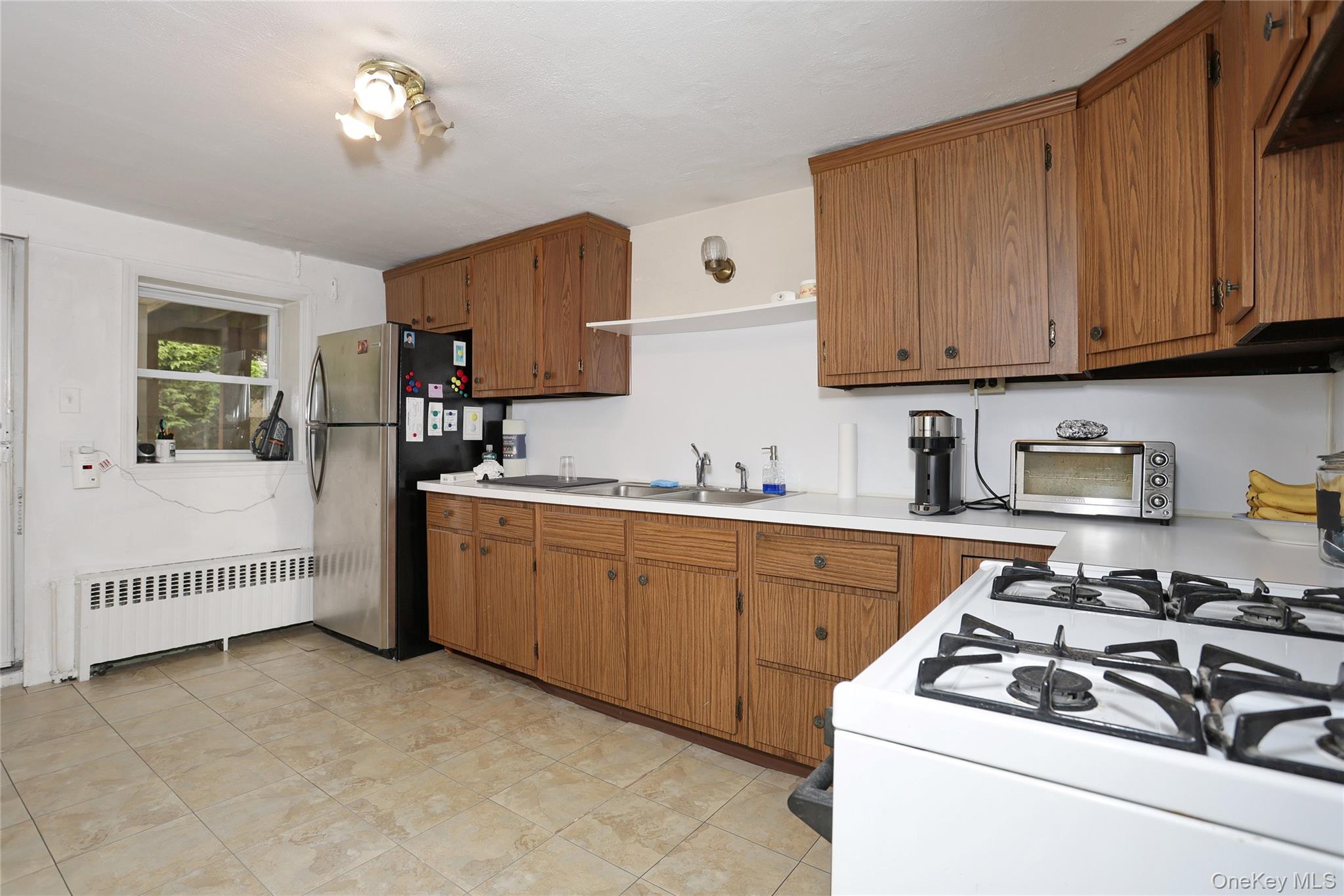 2 Westend Avenue Property Photo 32