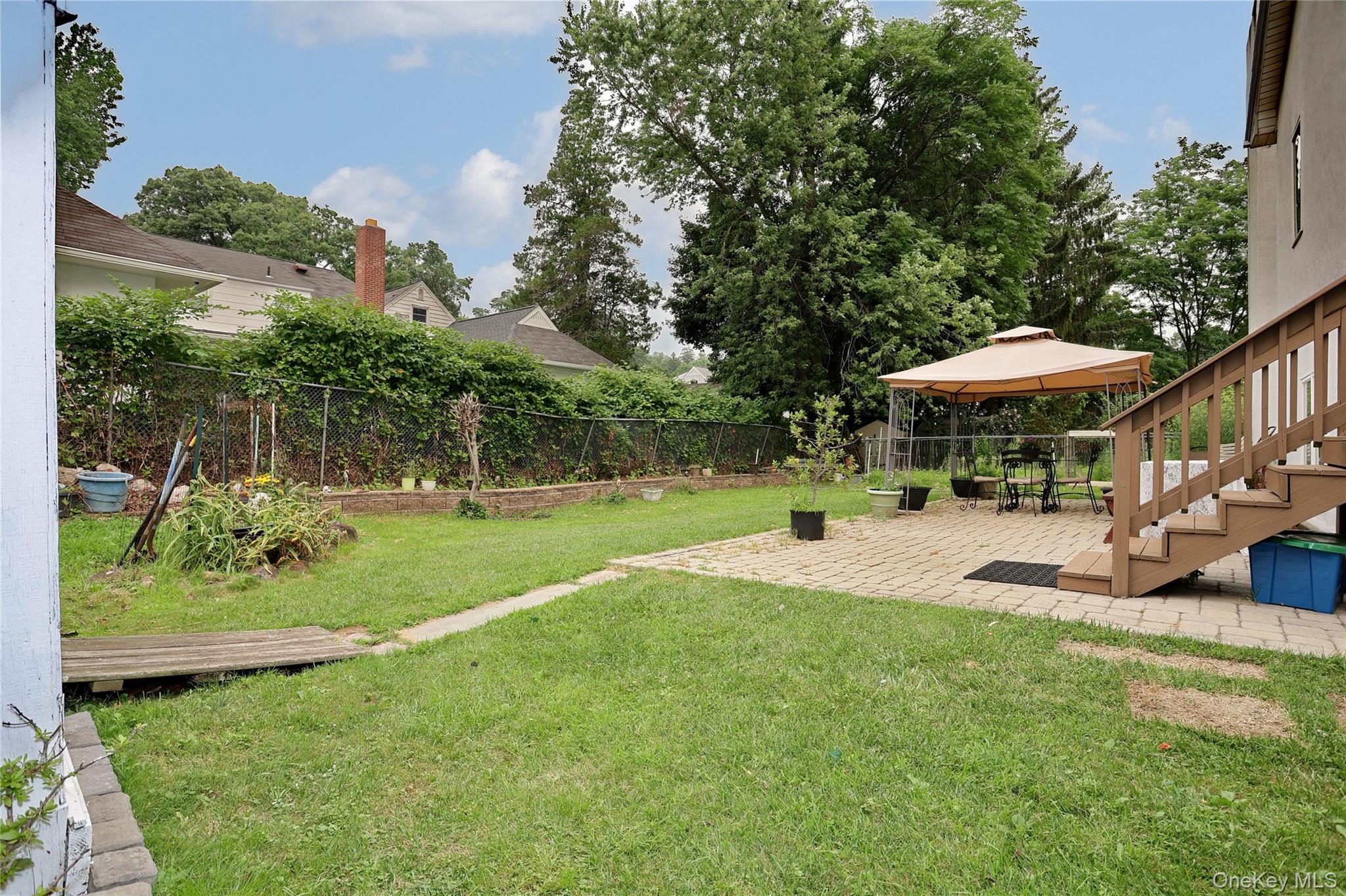 2 Westend Avenue Property Photo 38