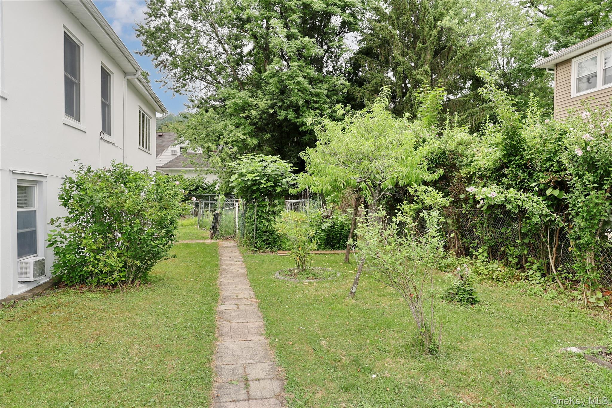 2 Westend Avenue Property Photo 45