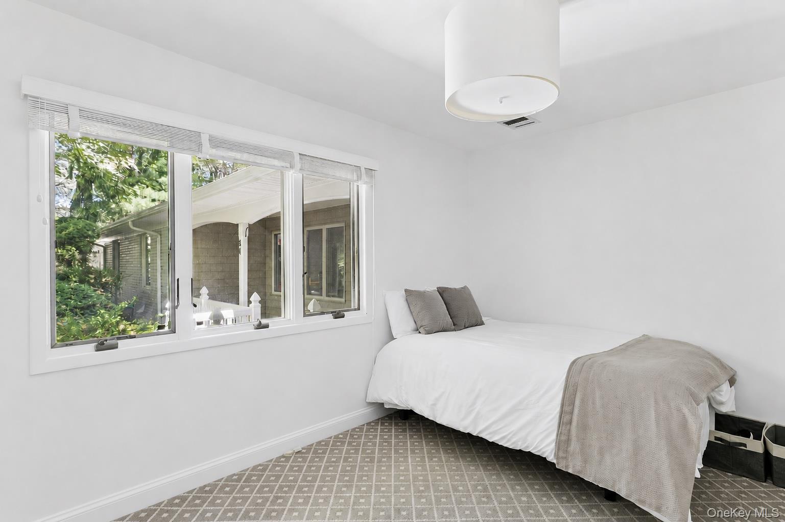 54 Dix Woods Drive Property Photo 10