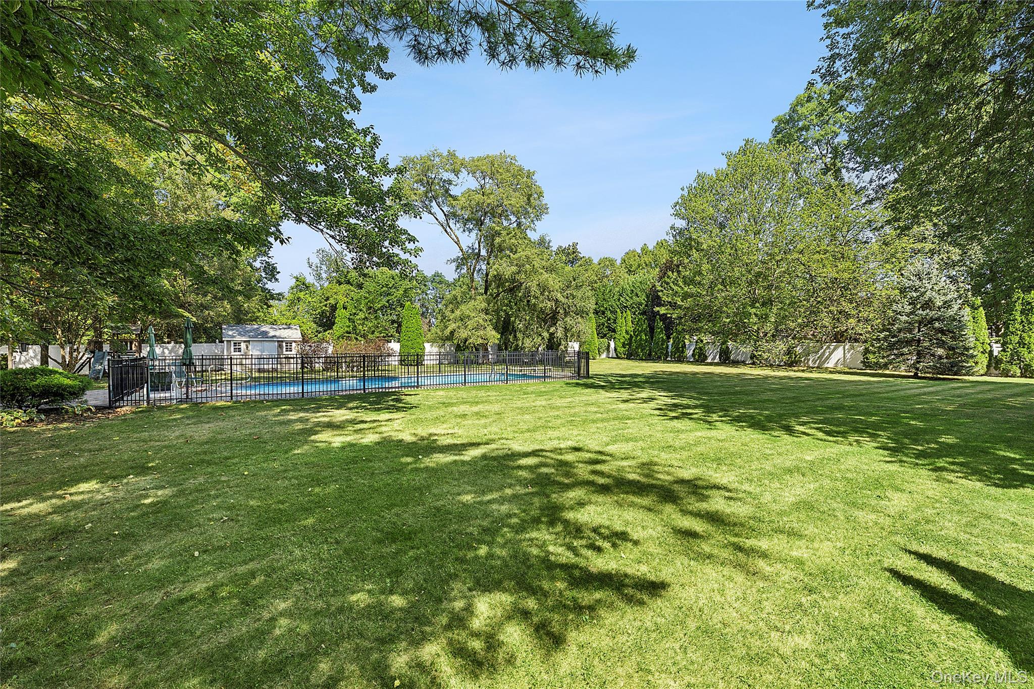 54 Dix Woods Drive Property Photo 20