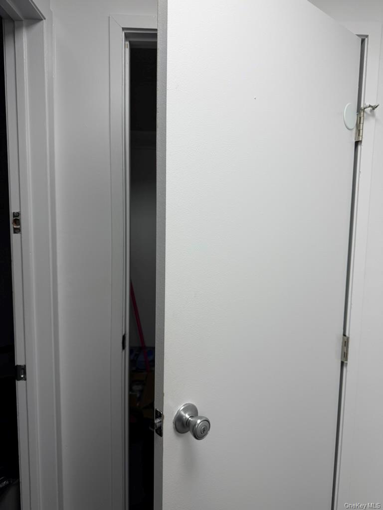 64 S Central Avenue Property Photo 9