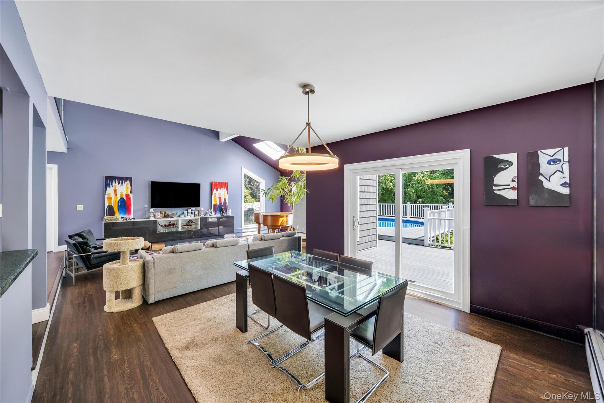 859 Pine Avenue Property Photo 7