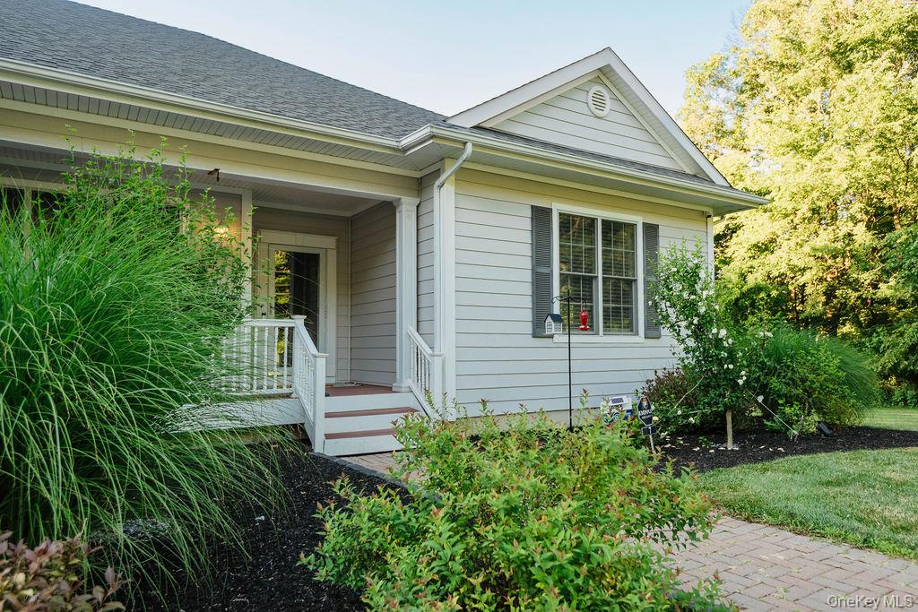 7 Brescia Boulevard Property Photo 2