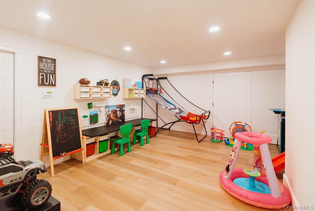 7 Brescia Boulevard Property Photo 24