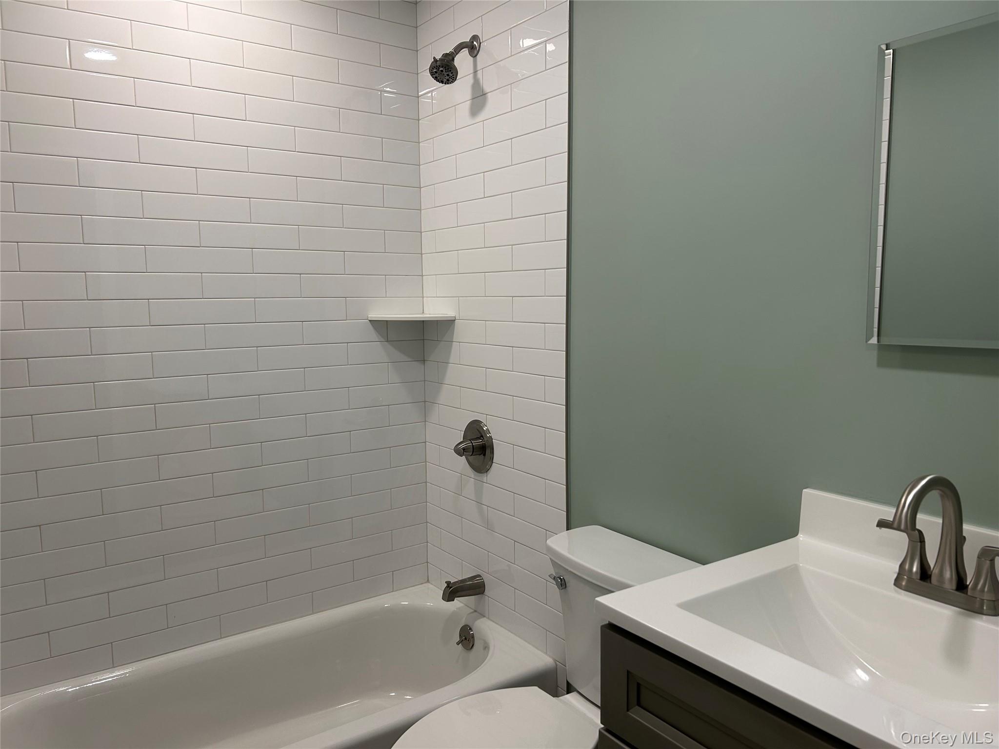 85 Ralph Avenue 2 Property Photo 13