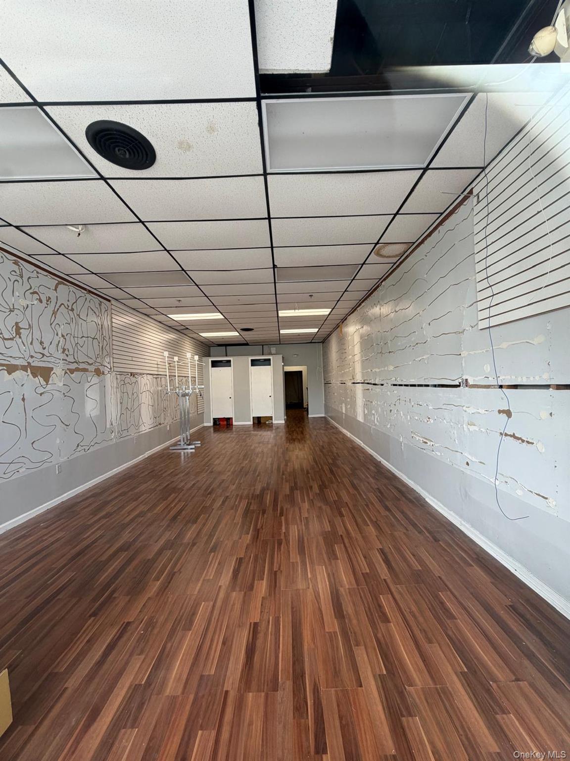 16 S Central Avenue Property Photo 2