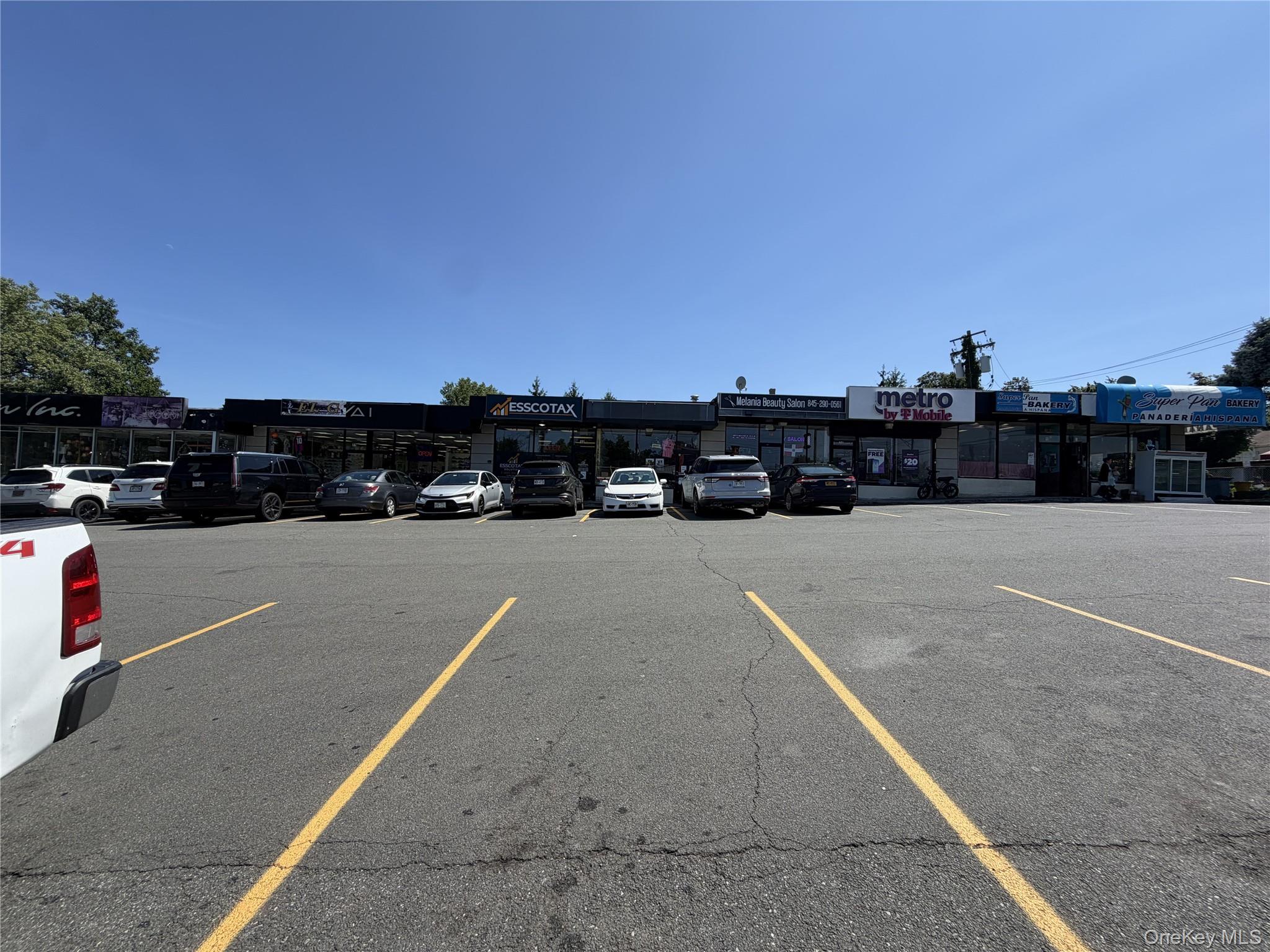 16 S Central Avenue Property Photo 12