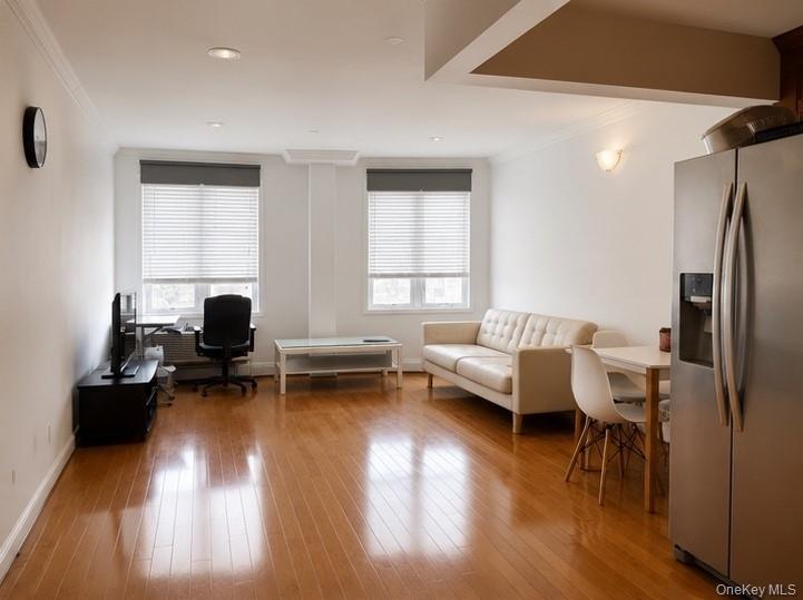 149-06 Northern Boulevard Boulevard 405 Property Photo 4
