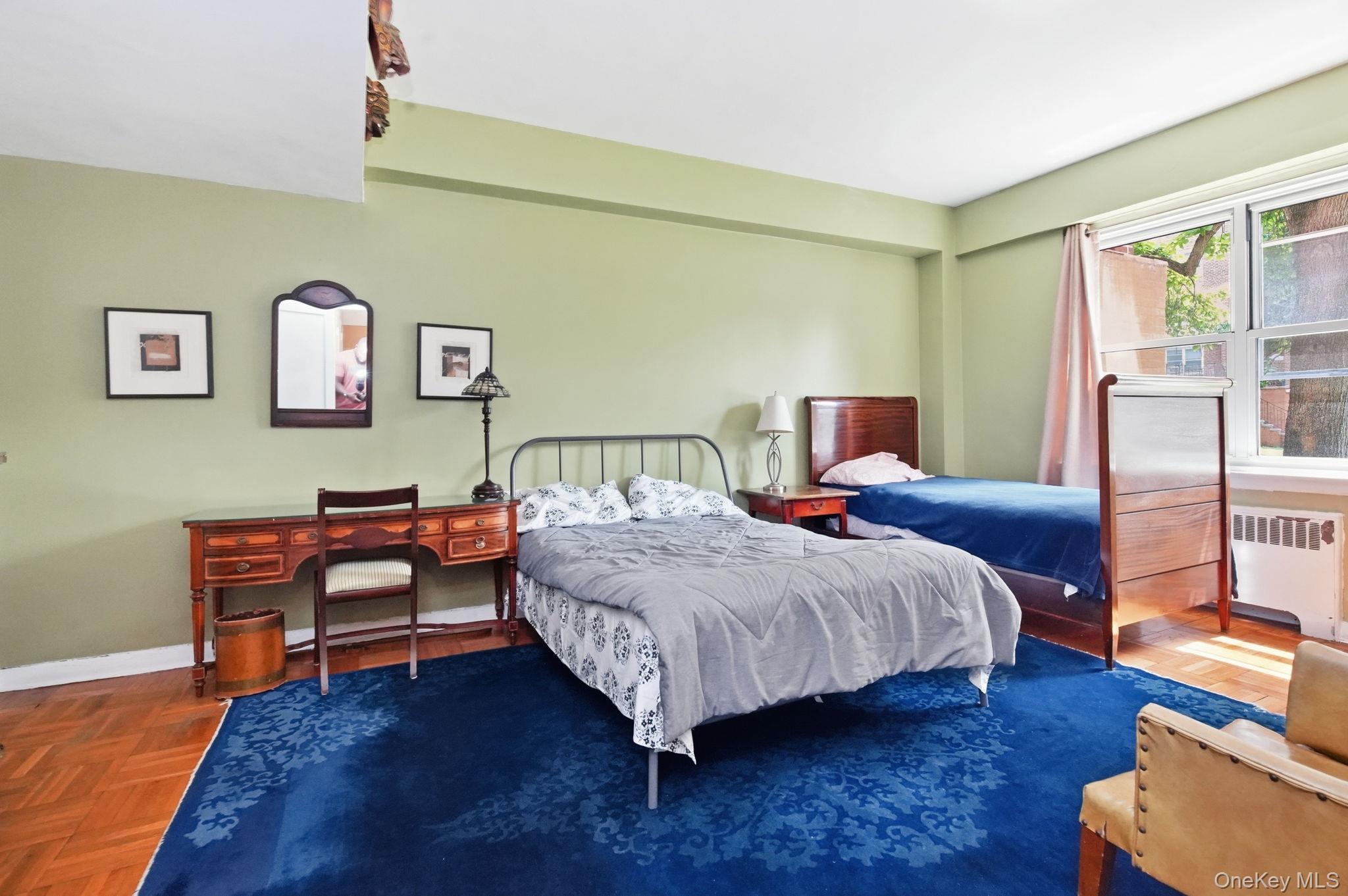 290 Collins Ave 2c Property Photo 3