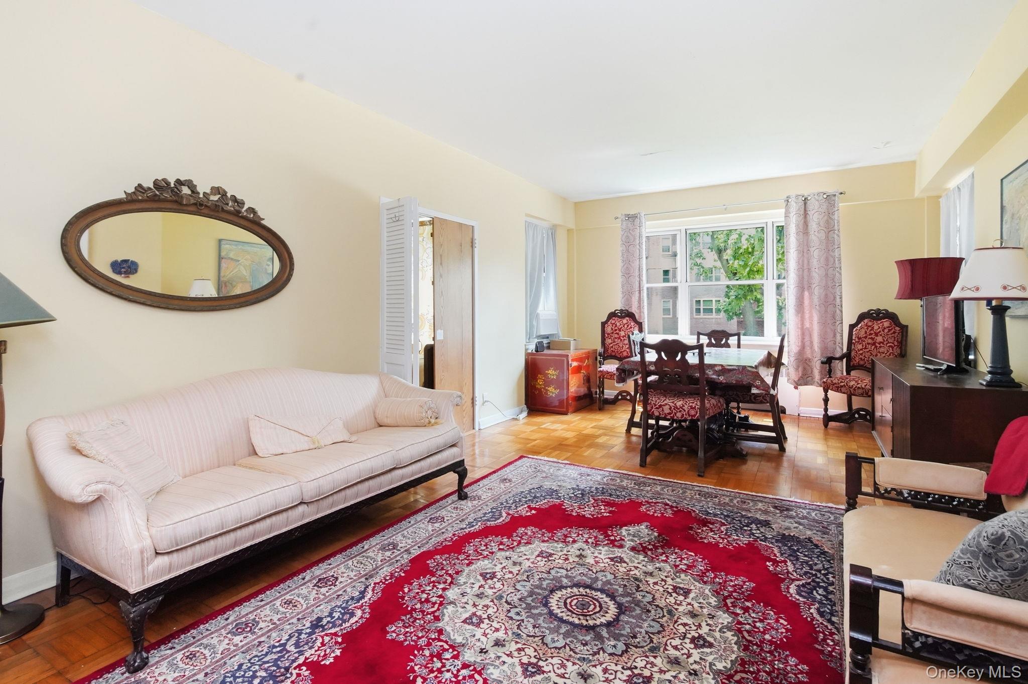 290 Collins Ave 2c Property Photo 13