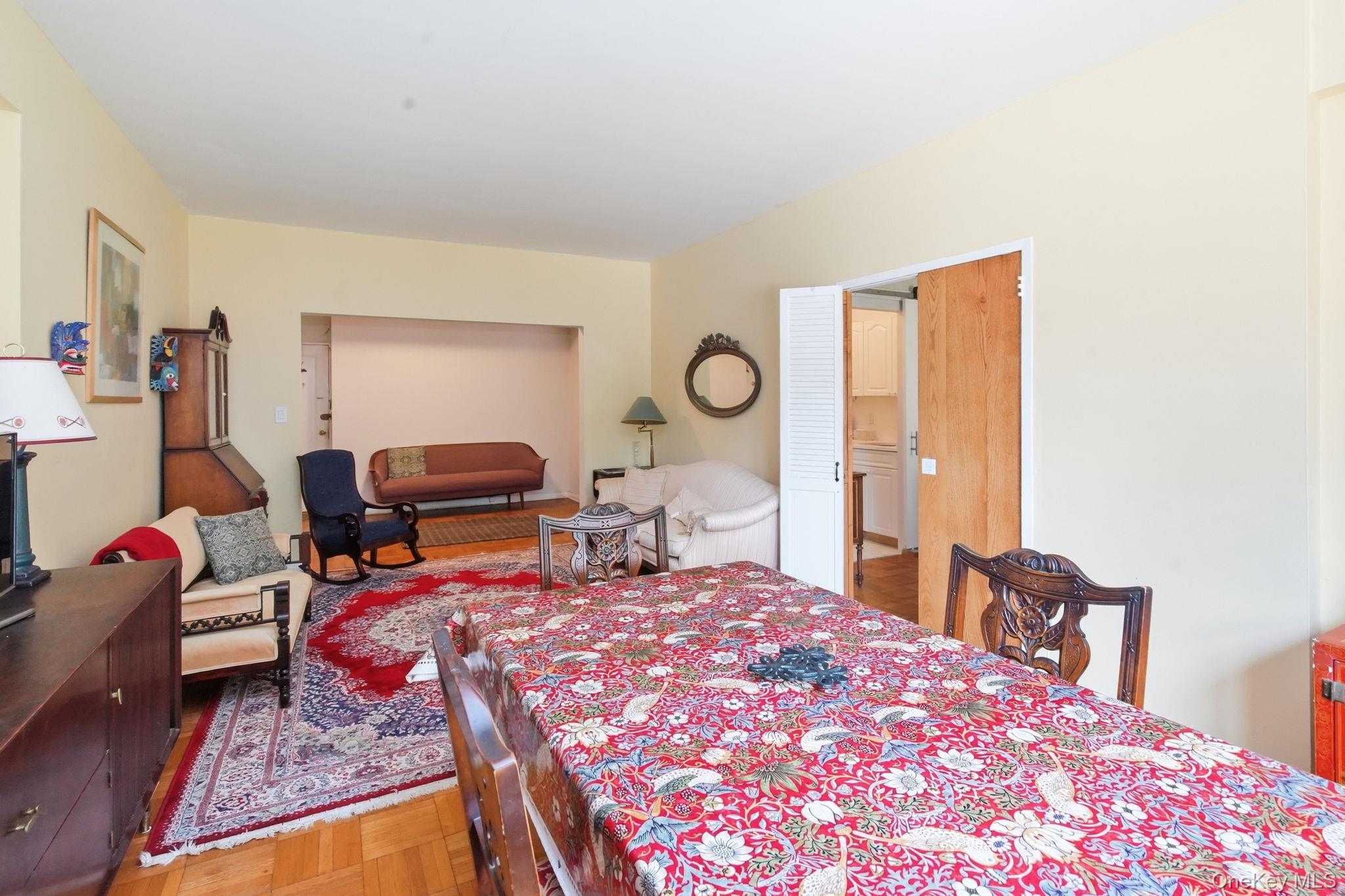 290 Collins Ave 2c Property Photo 18