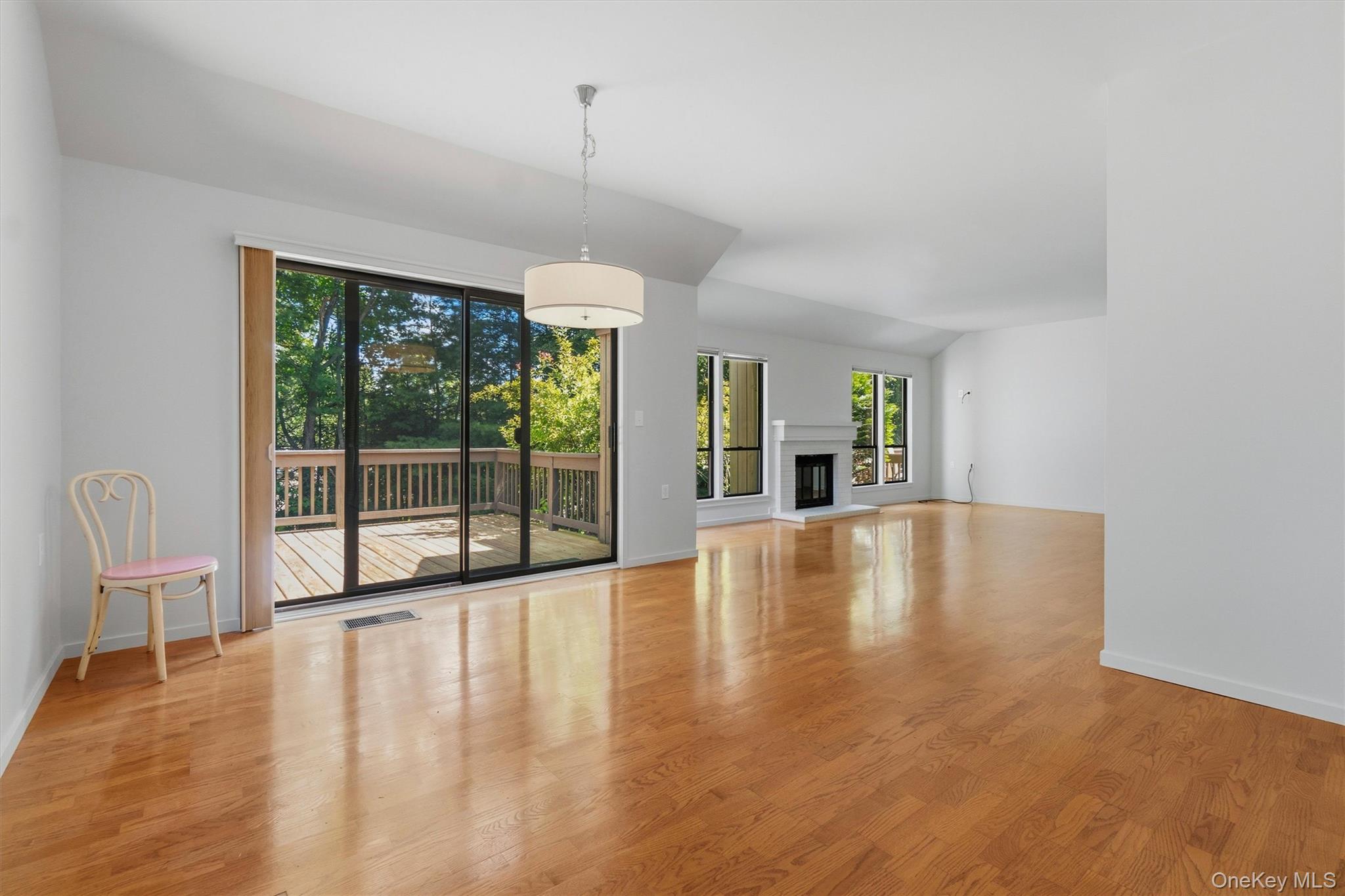 371 Heritage Hills A Property Photo 6