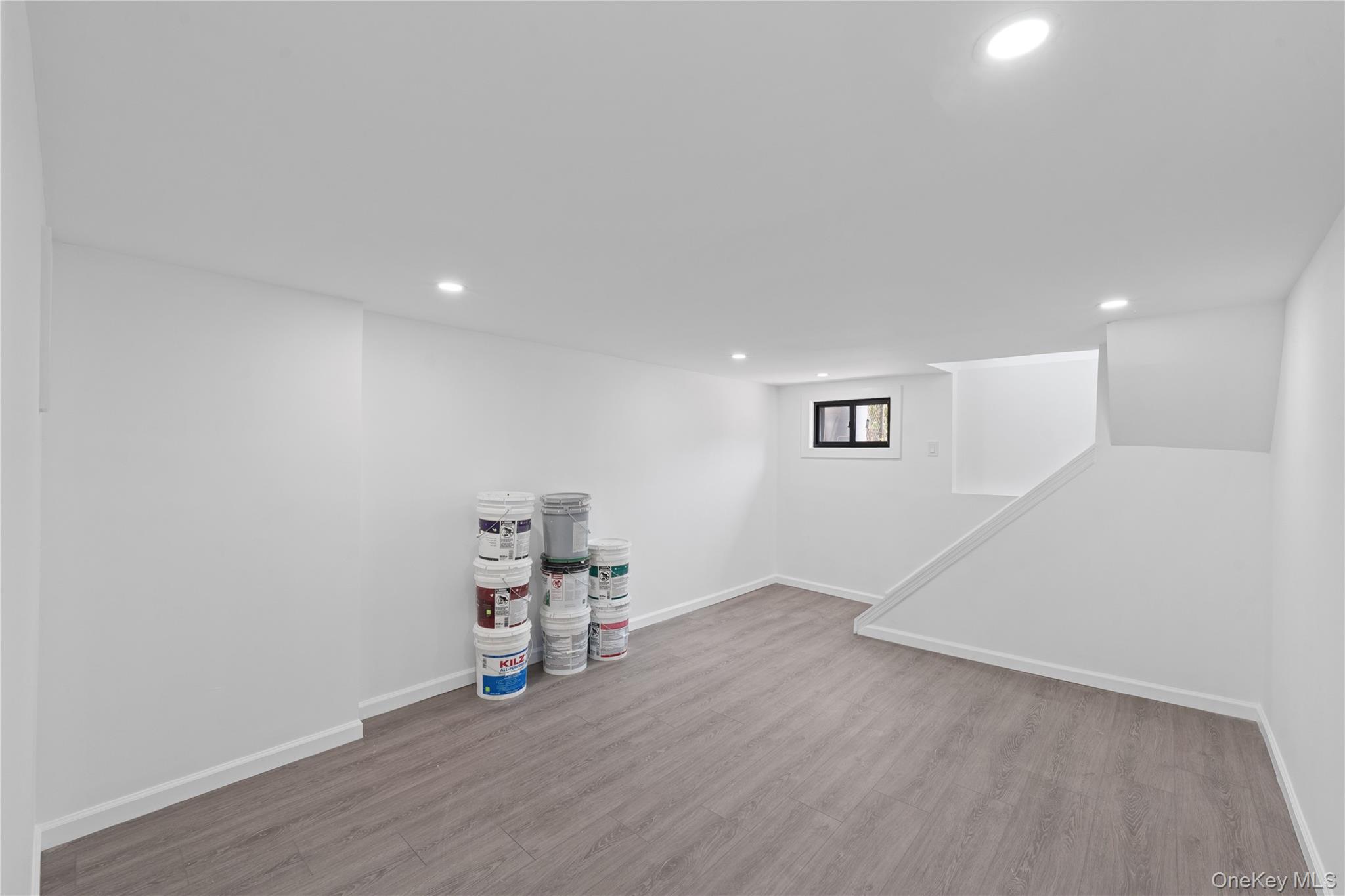 903 E 45th Street Property Photo 21