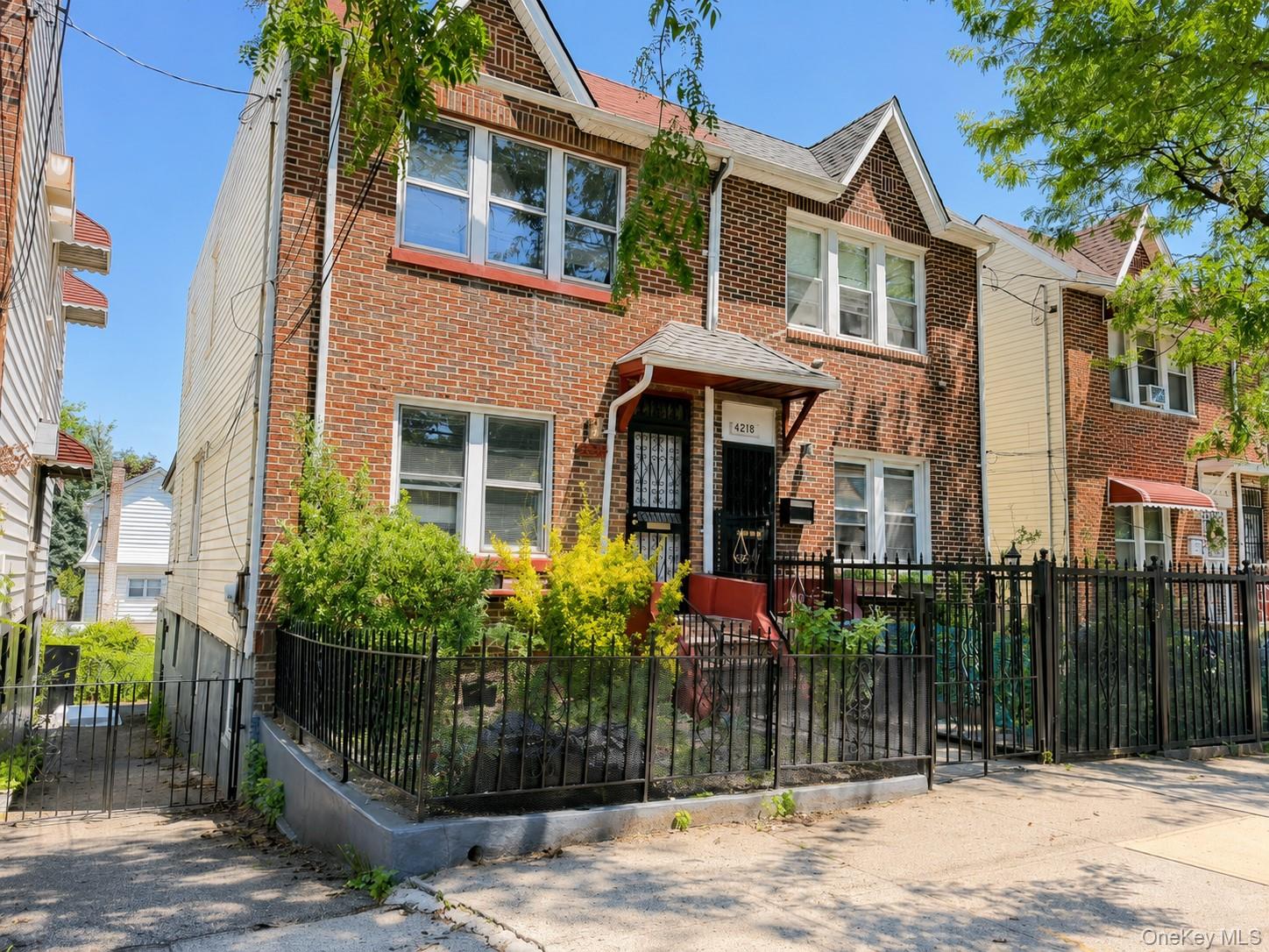 4220 Boyd Avenue Property Photo 1