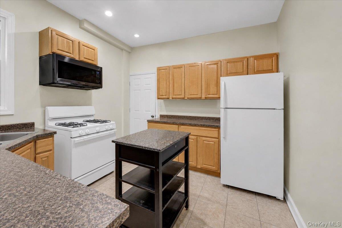58 Post Street Property Photo 4