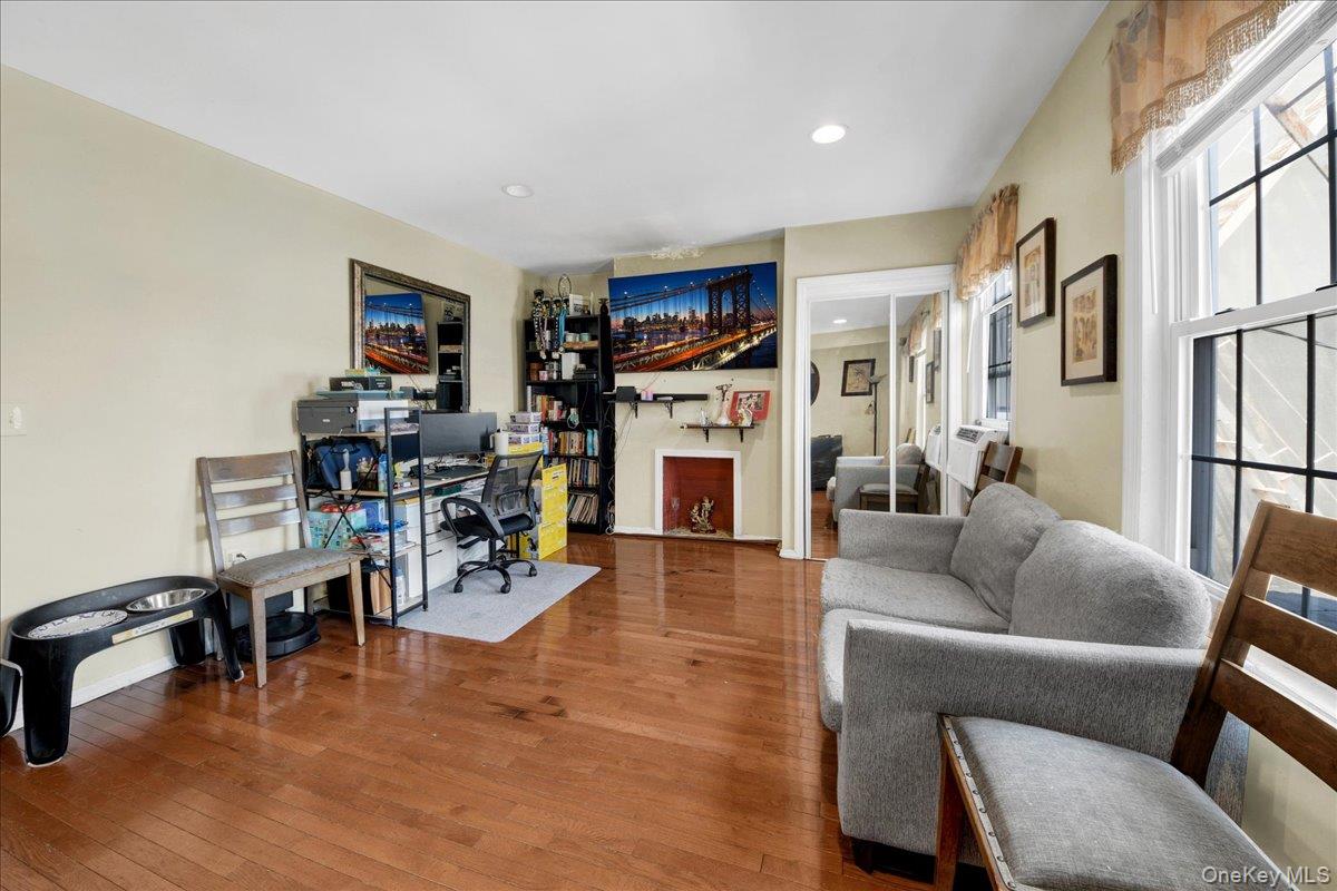 58 Post Street Property Photo 9
