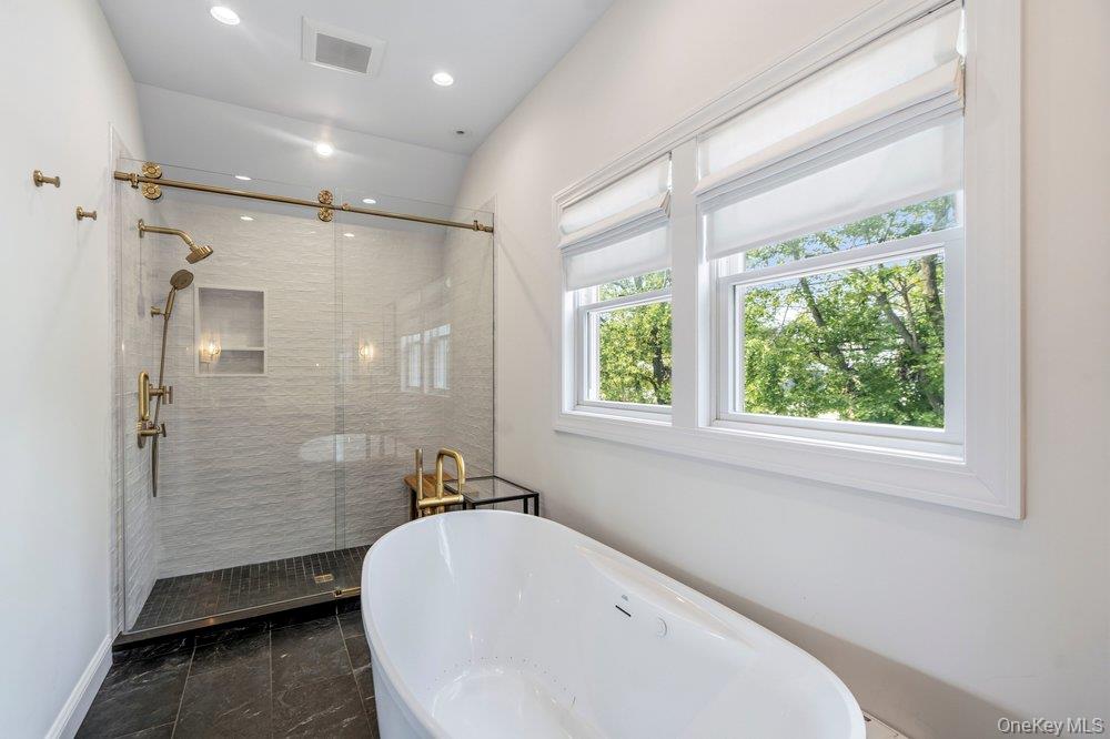 57 Beach Road Property Photo 12