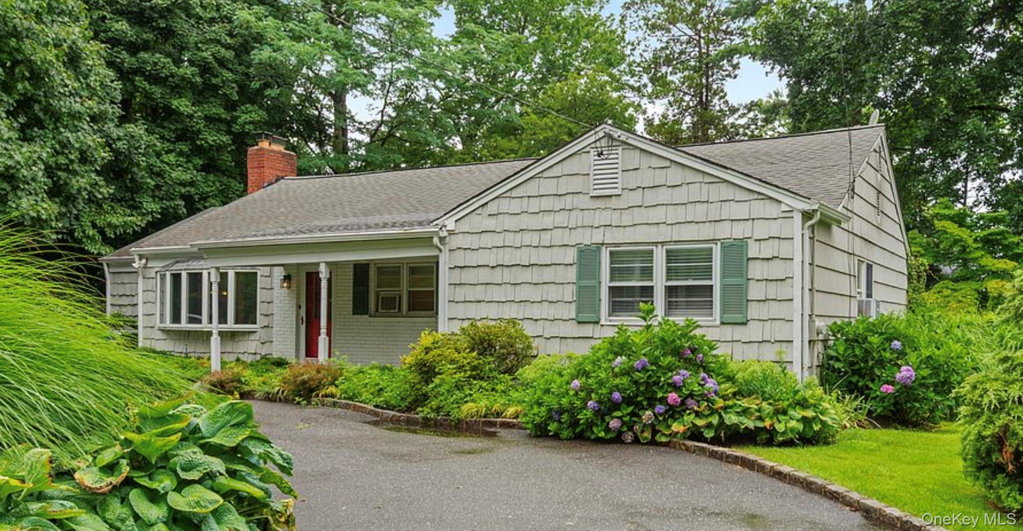 75 Cove Road Property Photo 1