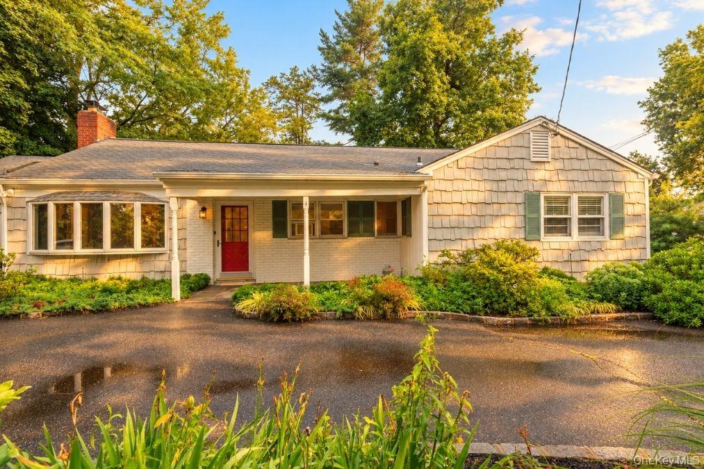 75 Cove Road Property Photo 1