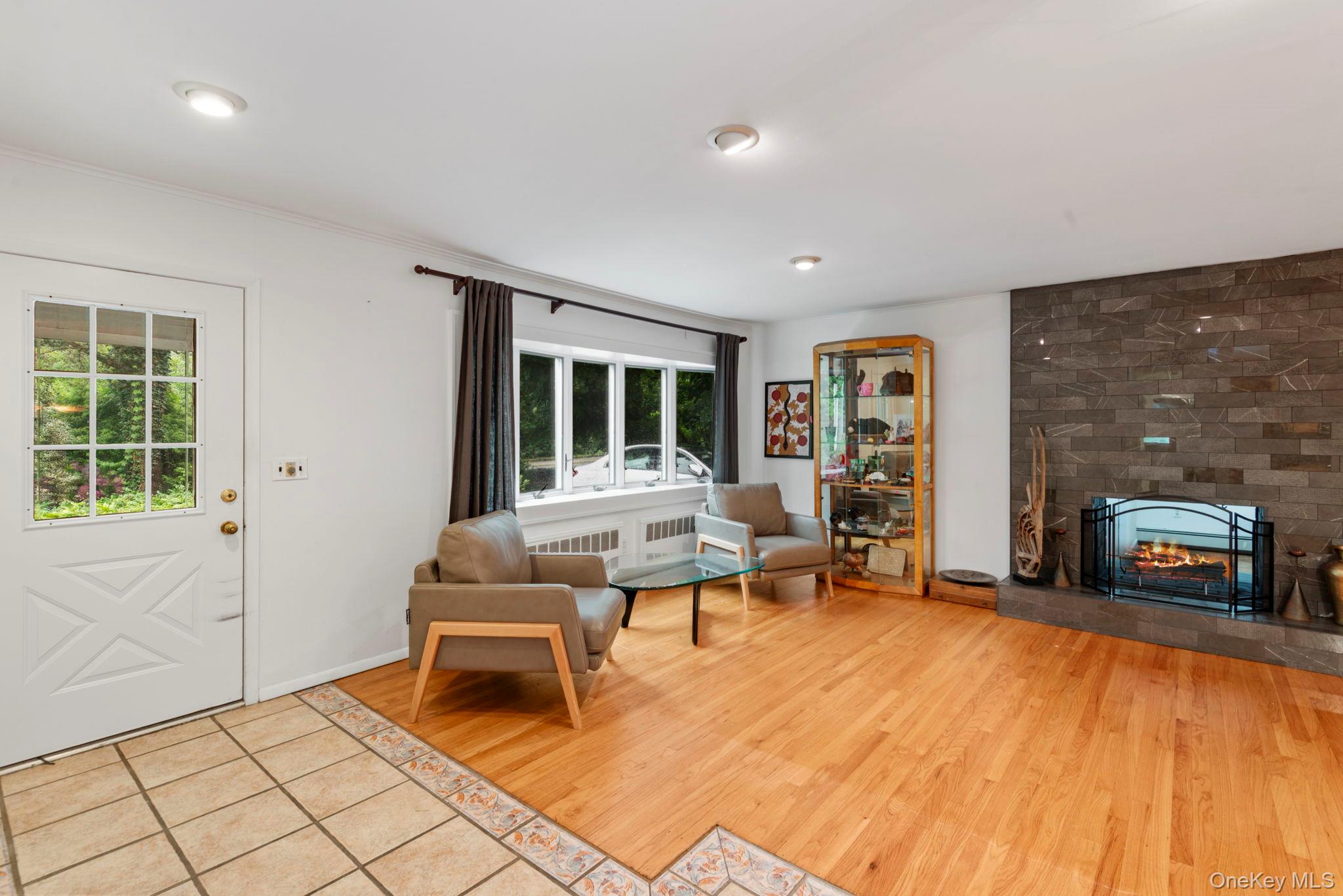 75 Cove Road Property Photo 4