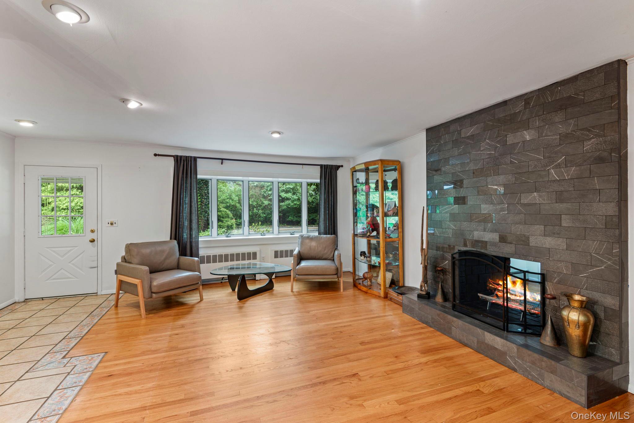 75 Cove Road Property Photo 5