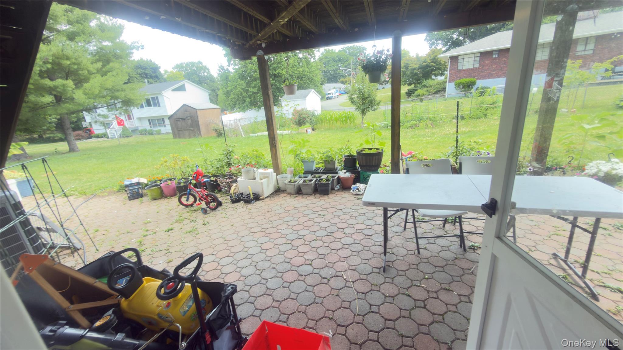 9 Florus Crom Court Property Photo 7