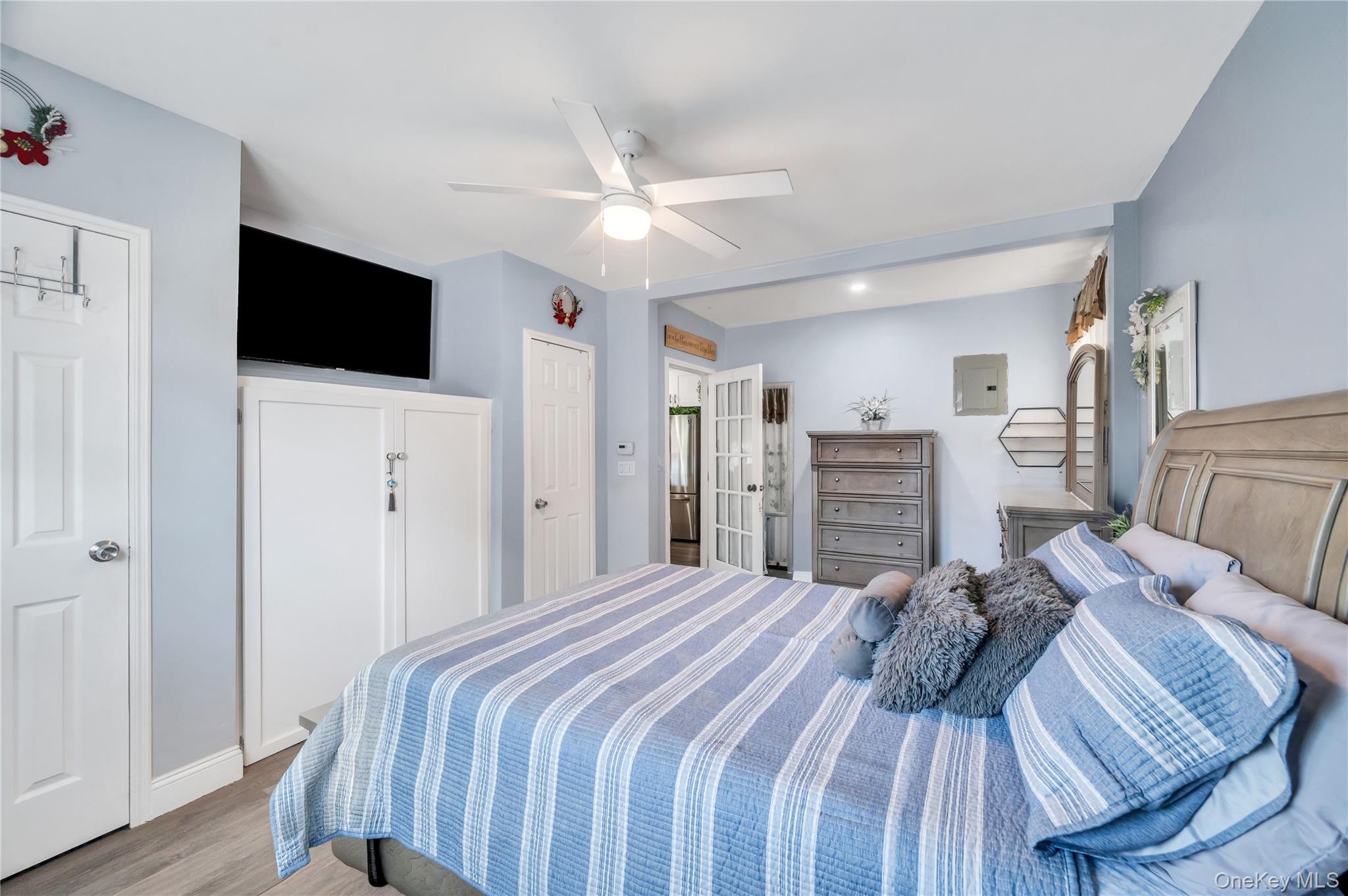 717 N William Street Property Photo 14