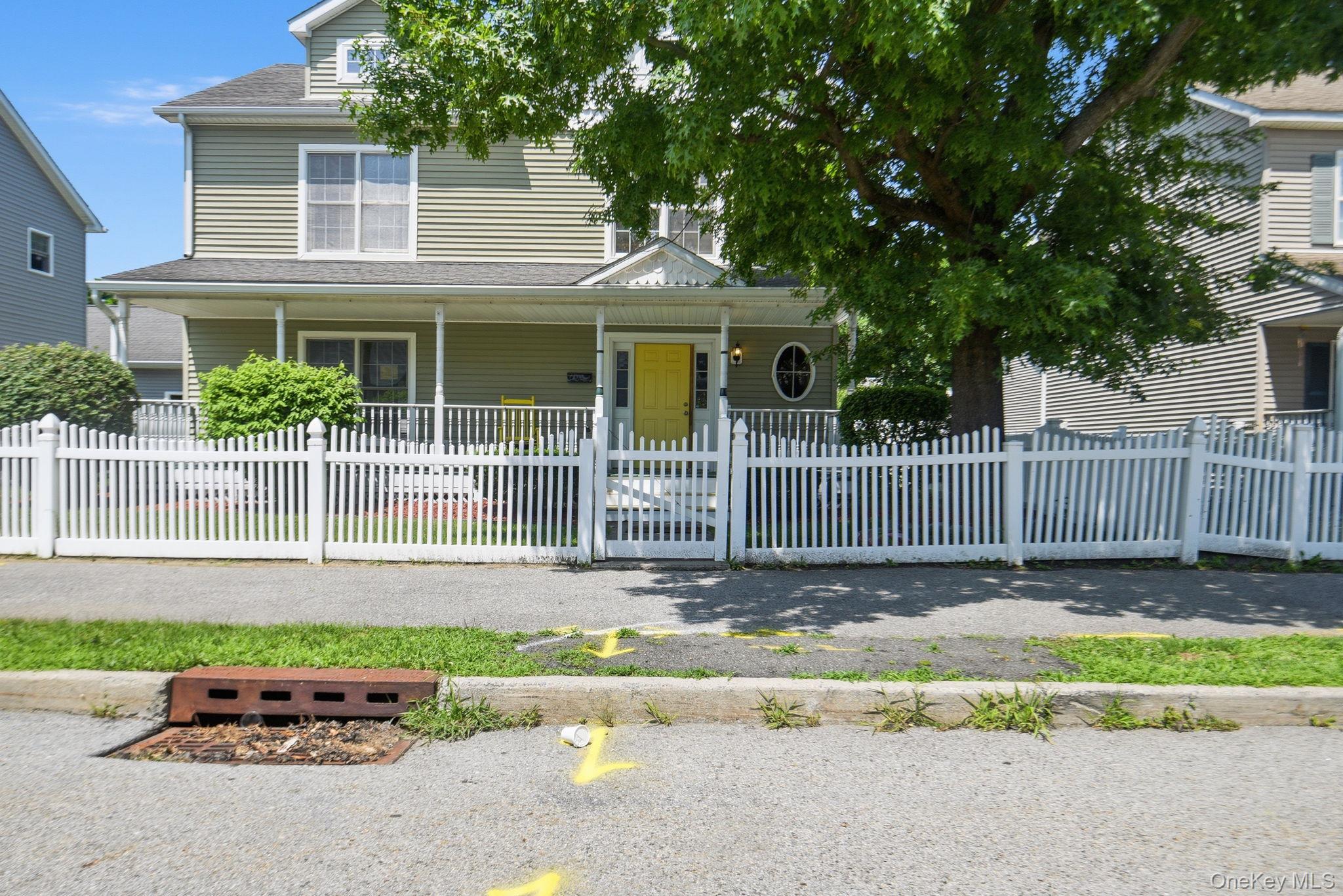 37 N Cedar Street Property Photo 1