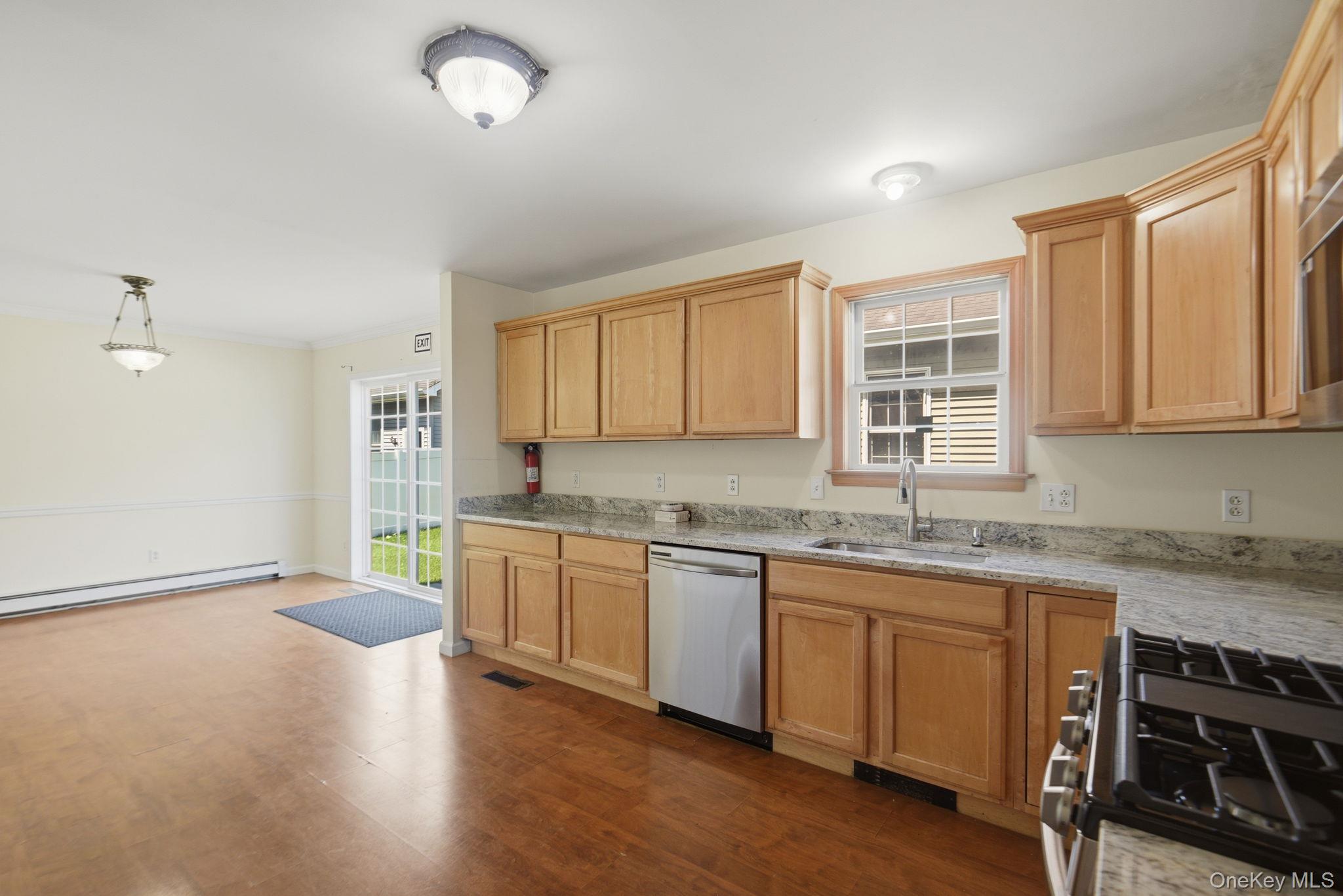 37 N Cedar Street Property Photo 14