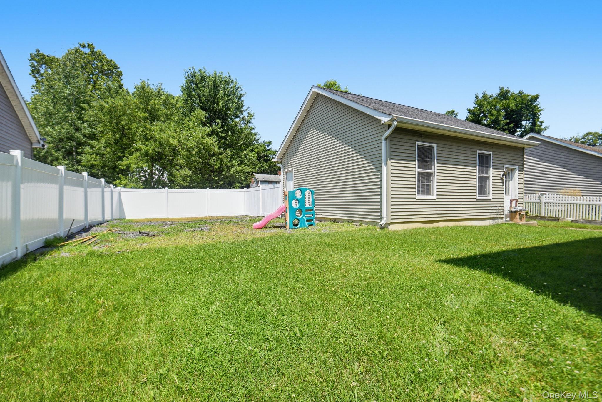 37 N Cedar Street Property Photo 31