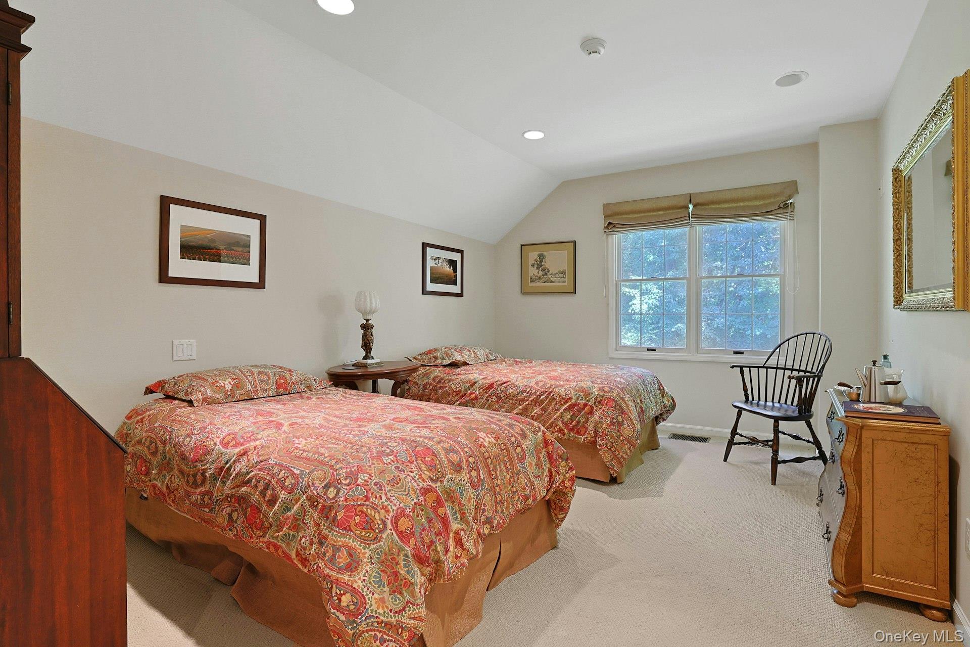 4101 Victoria Drive Property Photo 13
