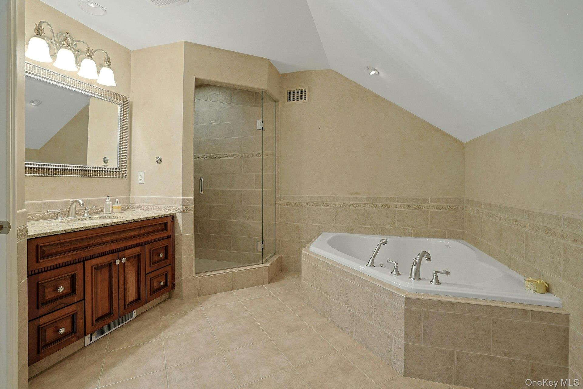 4101 Victoria Drive Property Photo 14