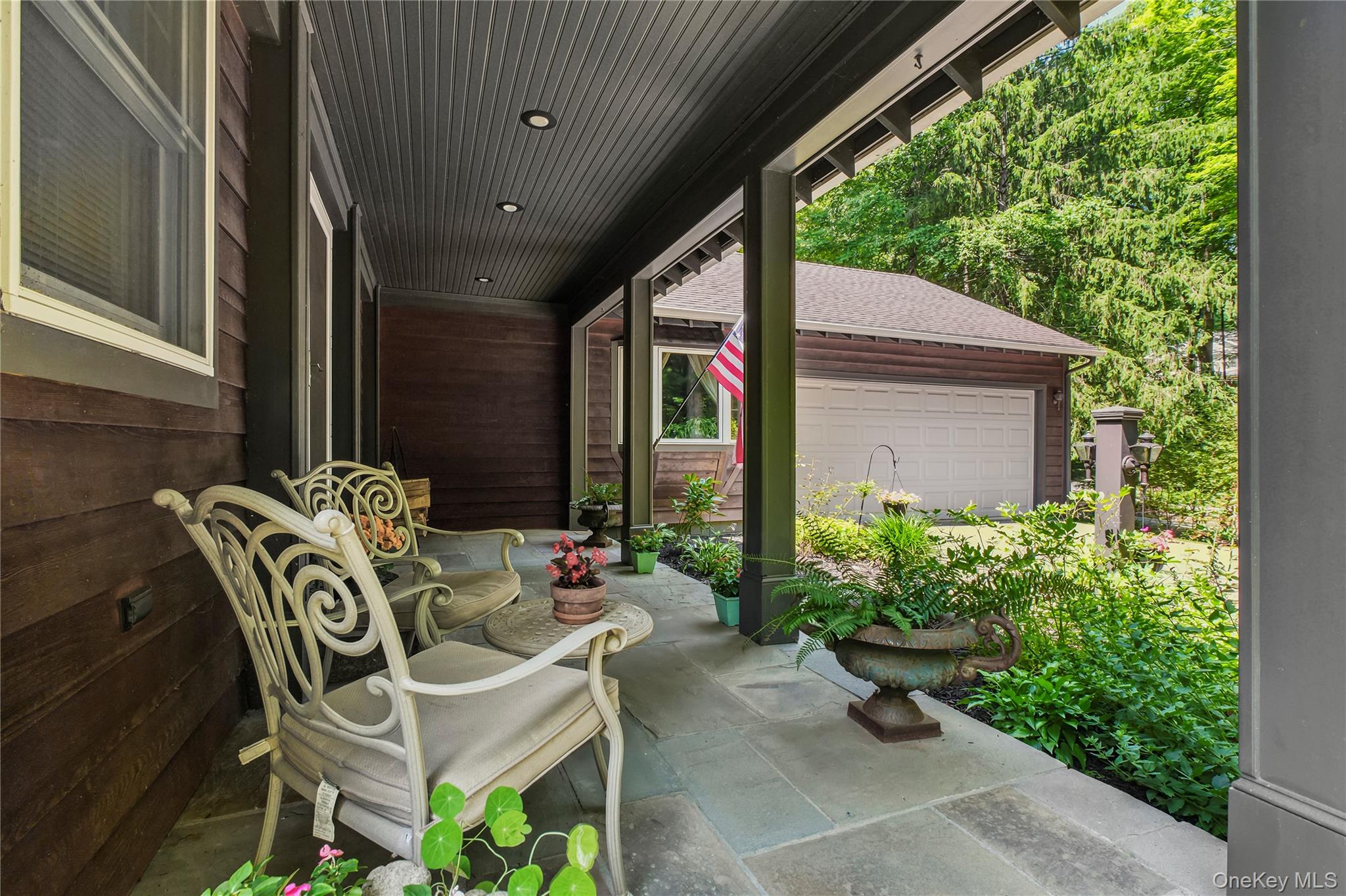 342 Lake Shore Road Property Photo 3