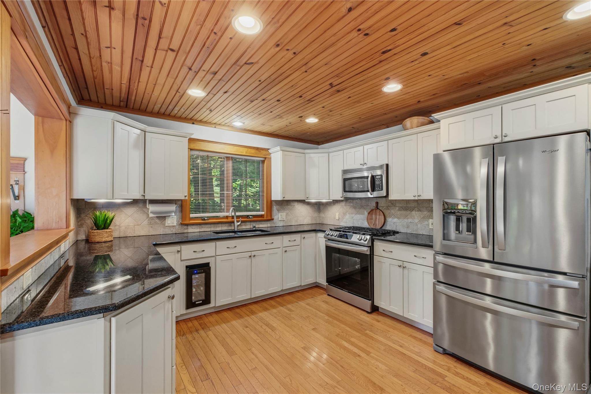 342 Lake Shore Road Property Photo 16