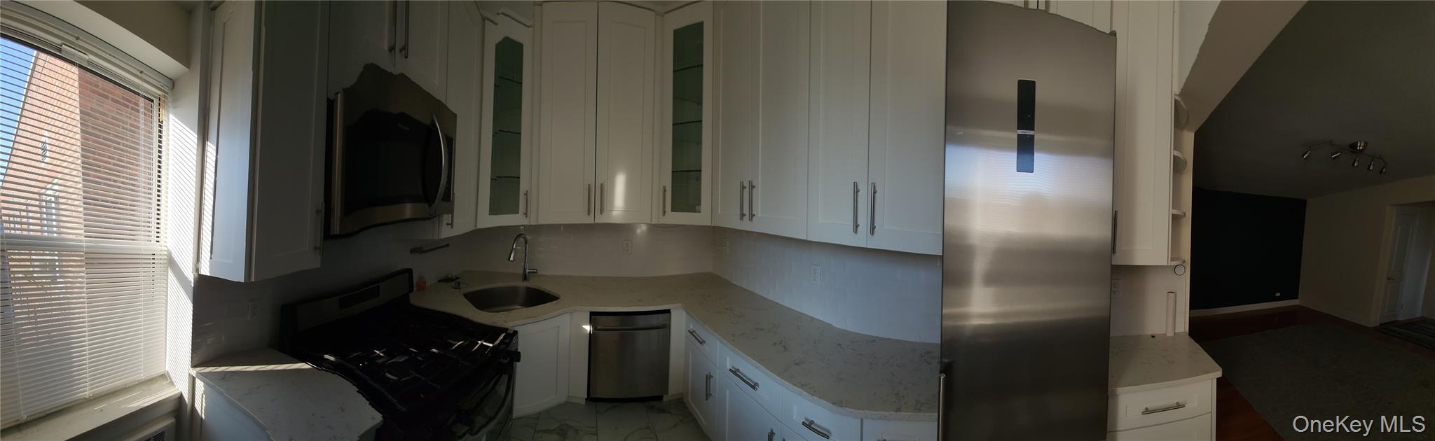105-37 64 Avenue 6e Property Photo 13