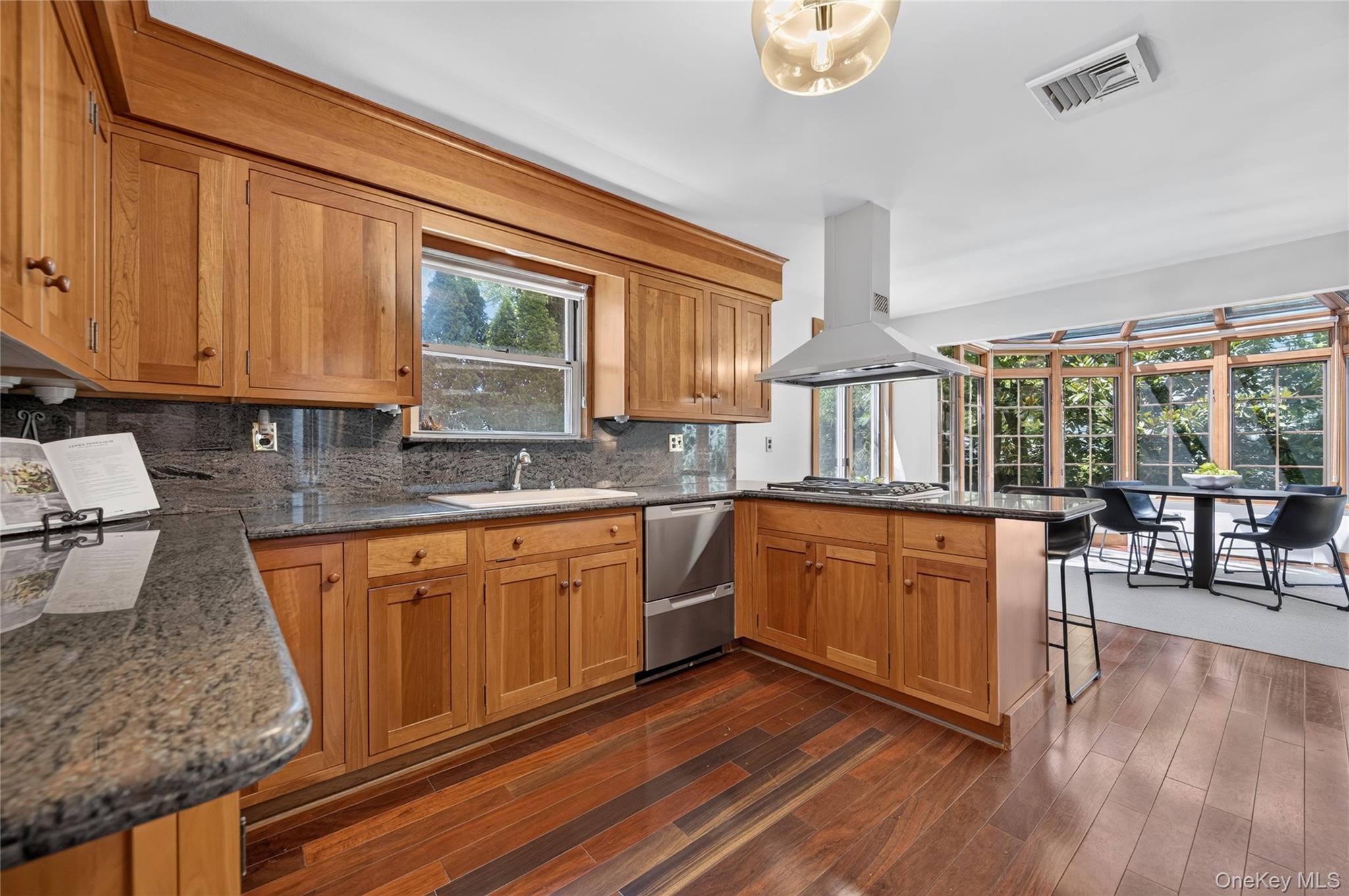 4 Waring Drive Property Photo 17