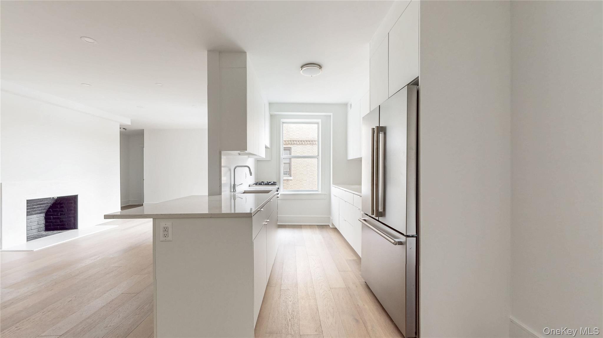 14809 Northern Boulevard 5m Property Photo 2